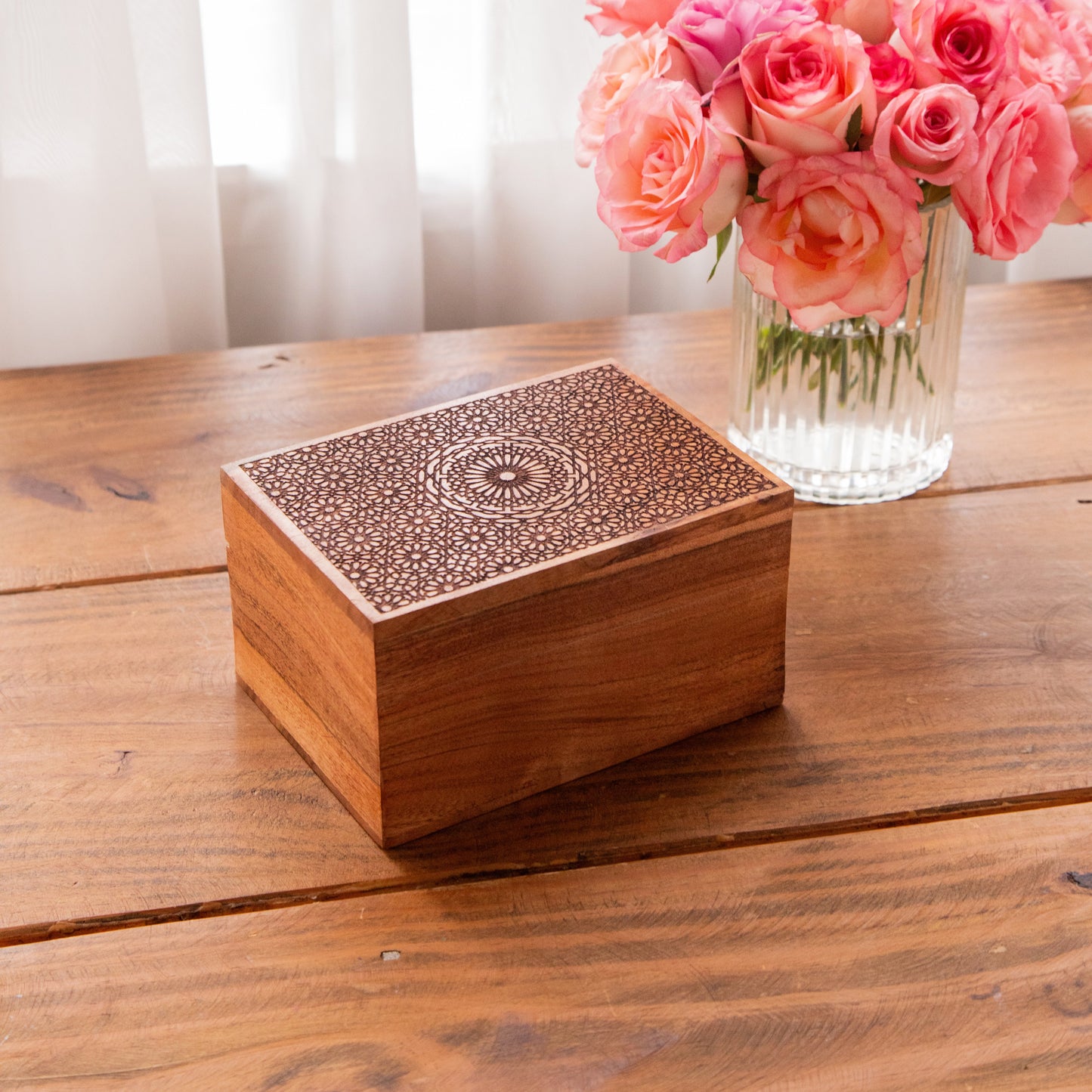 Tea Explorers’ Collection in Heritage Mandala Wooden Caddy – 50 Enveloped Teabags 50 Tea Bags