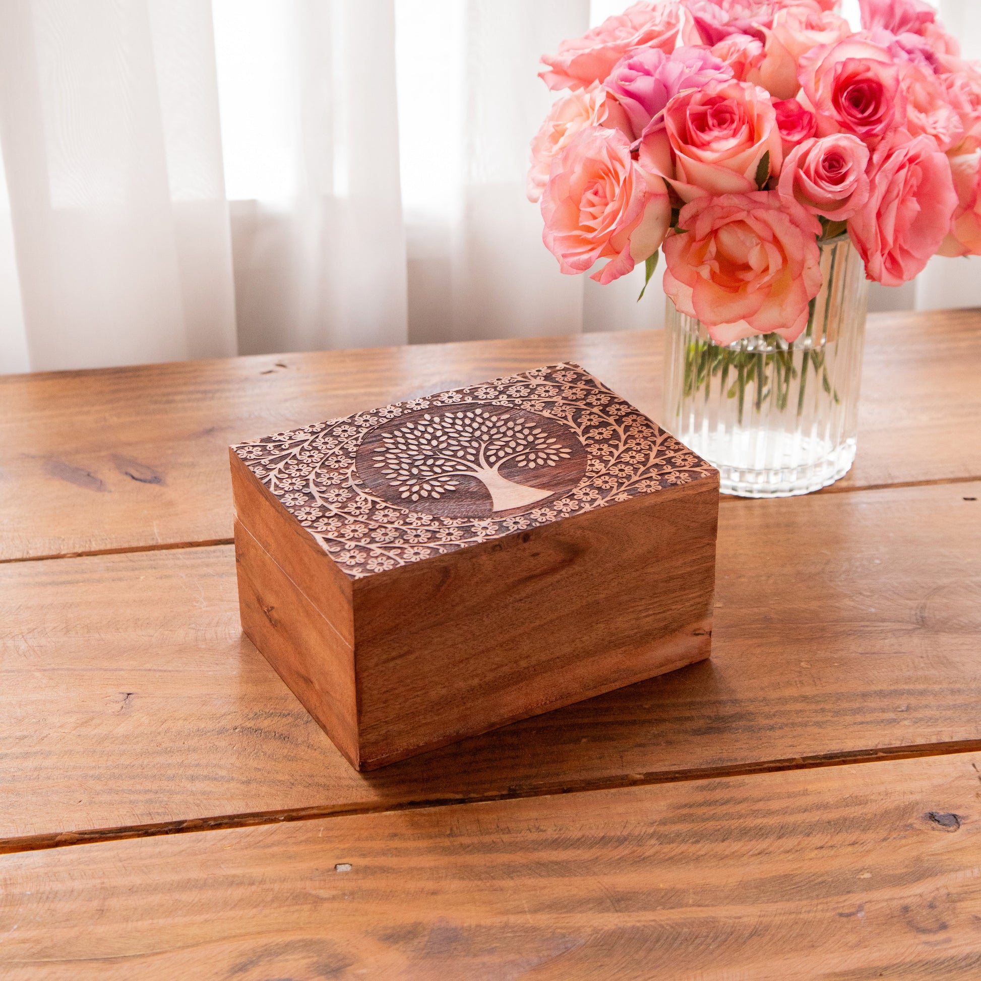Tea Explorers’ Collection in Tree of Life Wooden Caddy (50 Enveloped Teabags) 50 Tea Bags