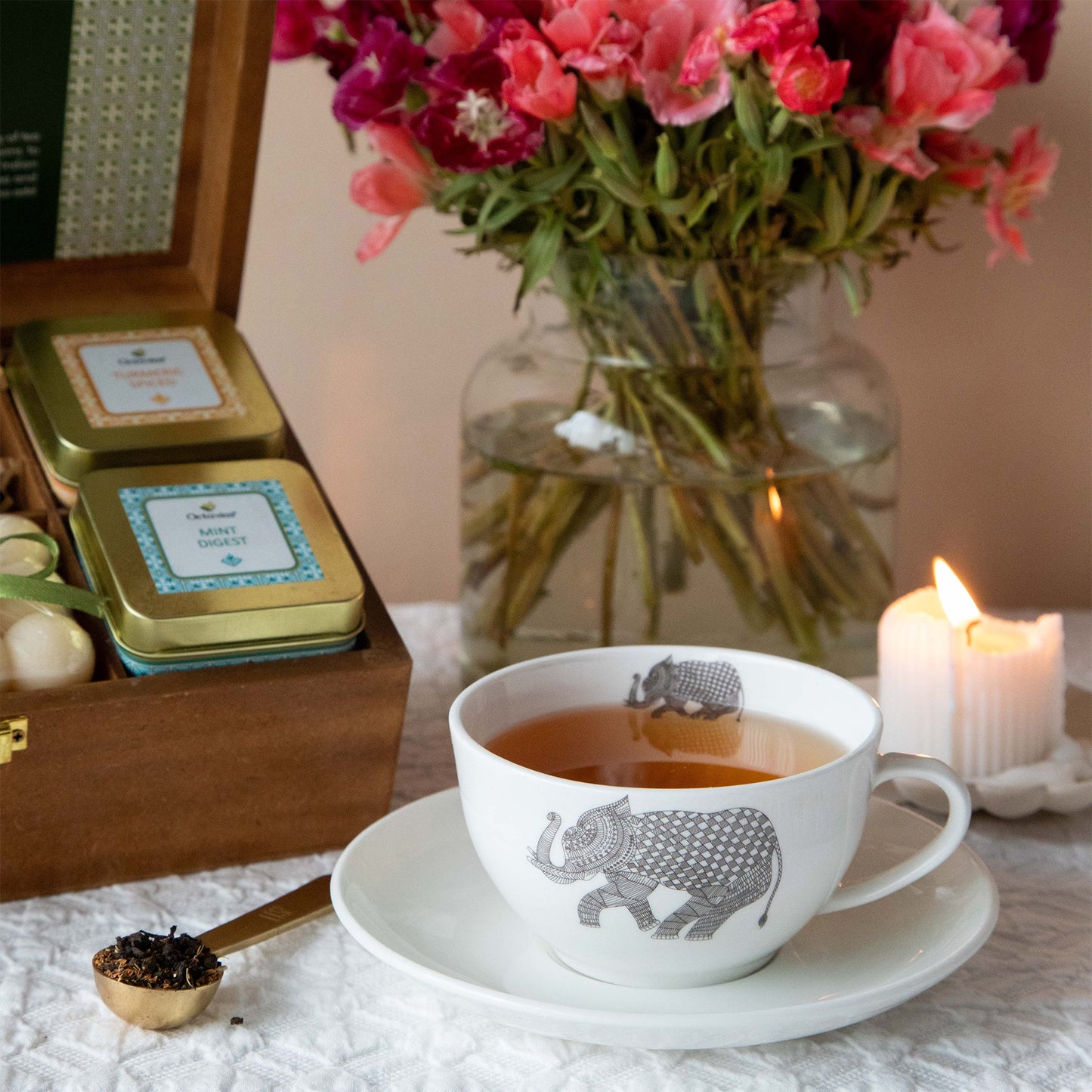 Ambrosial Tea Hamper (4 Wellness Teas, Organic Bubble candle & Infuser) 1200g