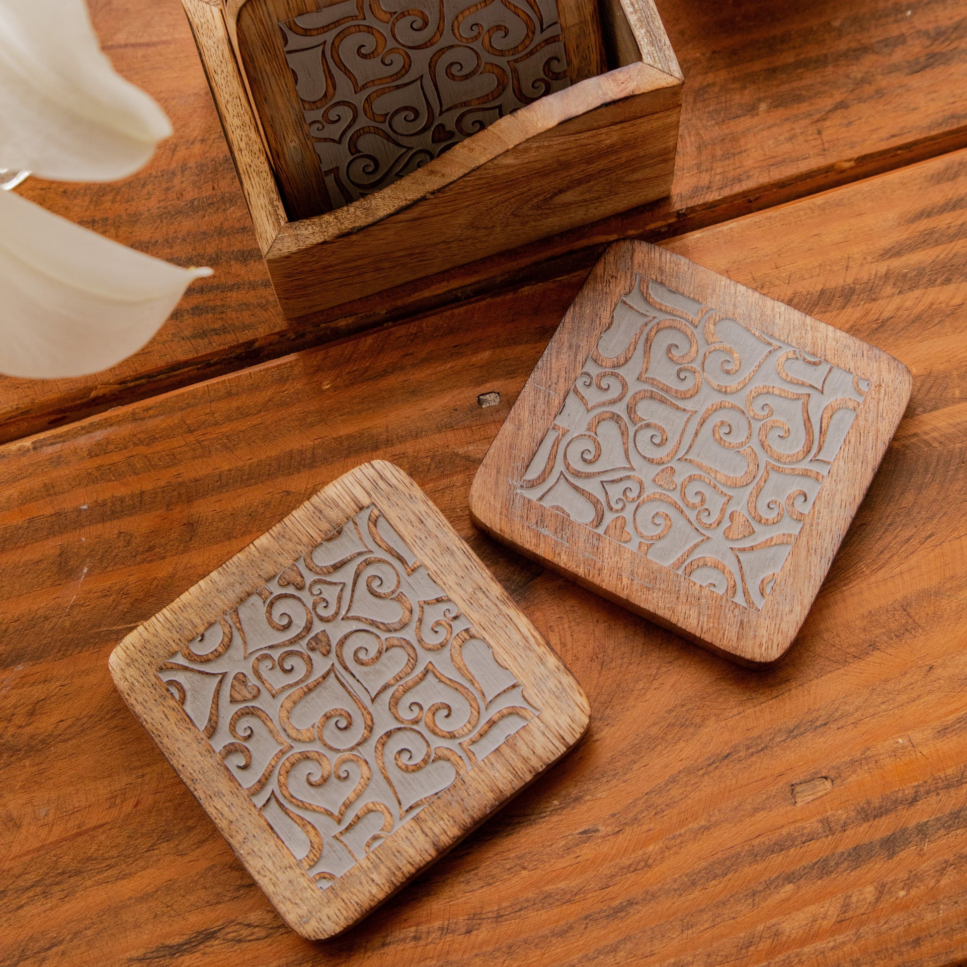 Ornate Swirl Sesham Wood Coasters with Holder – Handcrafted Set of 6 Pack of 6