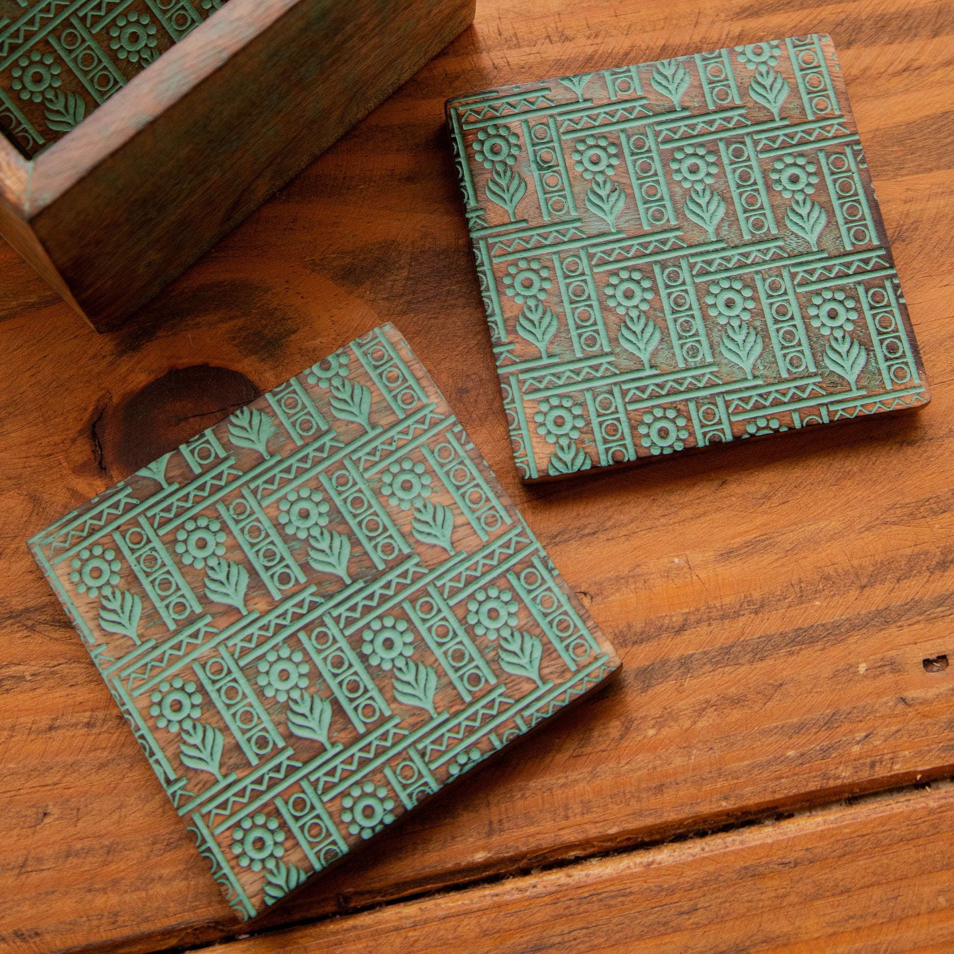 Tribal Motif Sesham Wood Coasters with Holder– Handcrafted Set of 6 Pack of 6