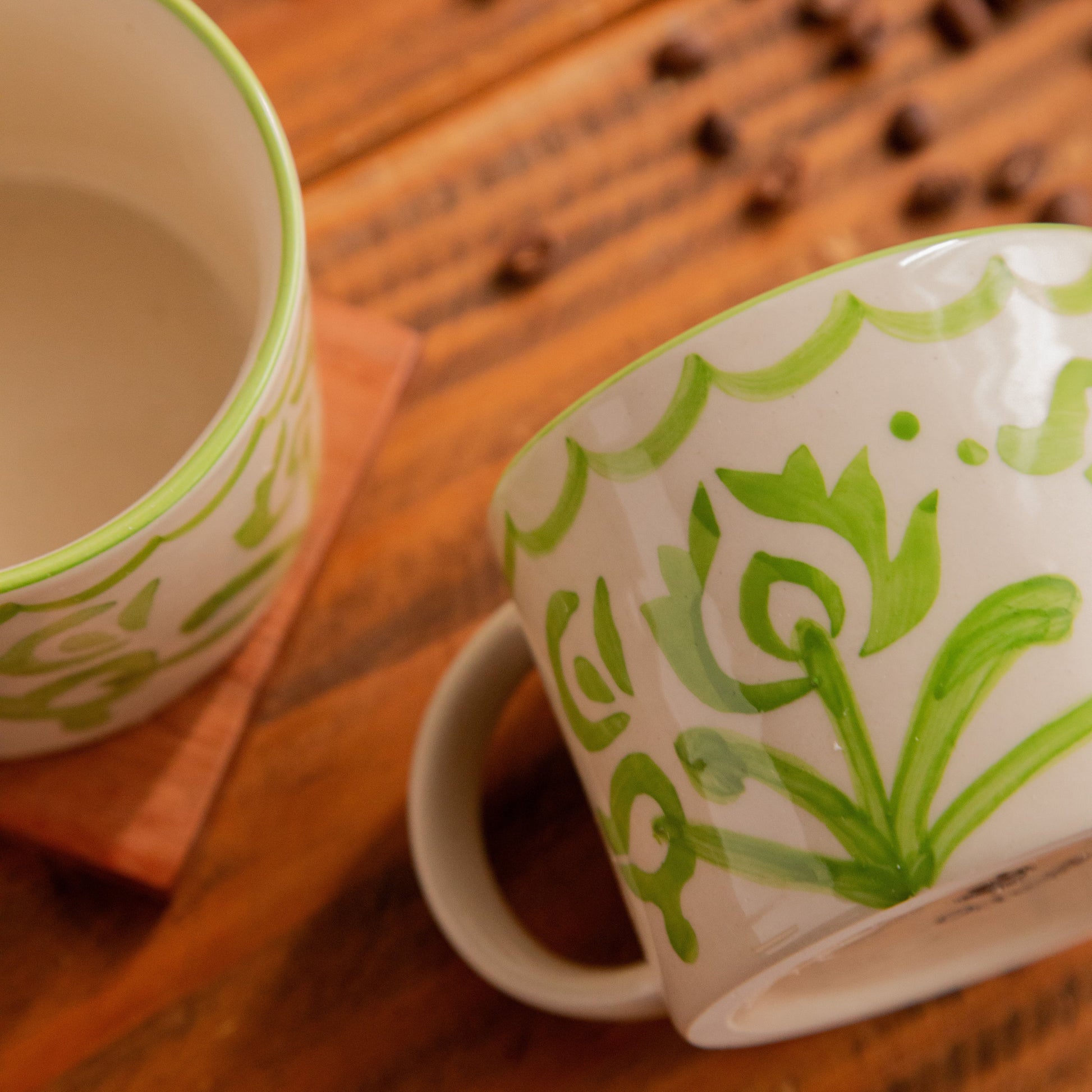 Meadow Bloom Hand-Painted Ceramic Mug – 425 ml 425ml