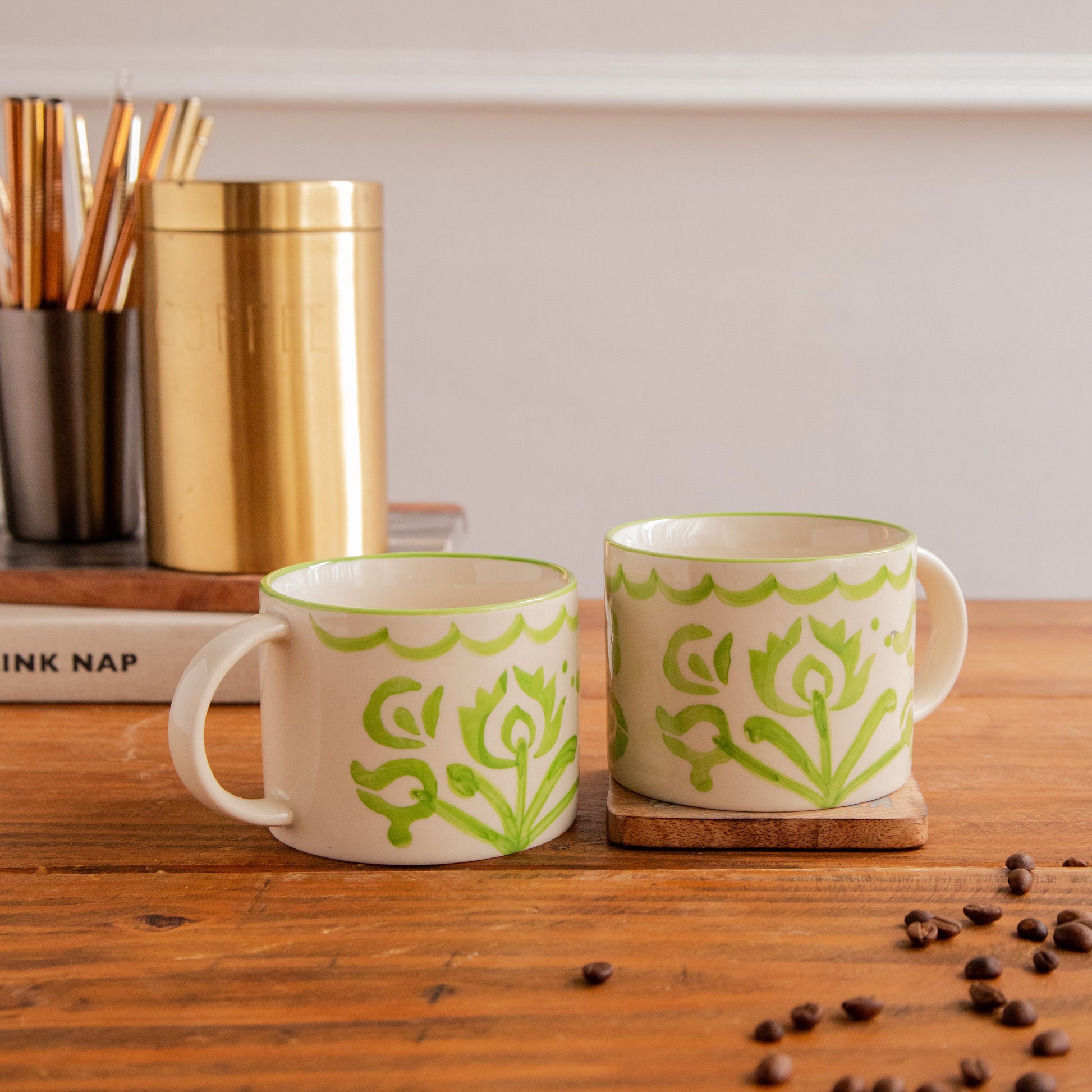 Meadow Bloom Hand-Painted Ceramic Mug – 425 ml 425ml