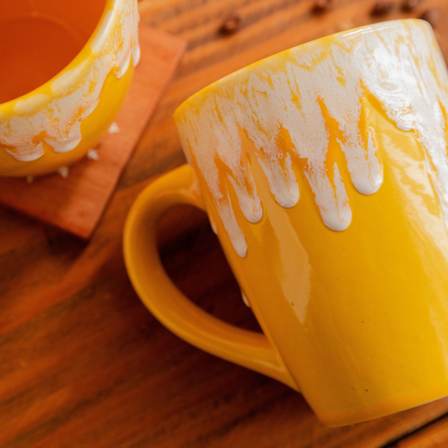 Sunburst Drizzle Hand-Painted Ceramic Mug – 650 ml 650ml