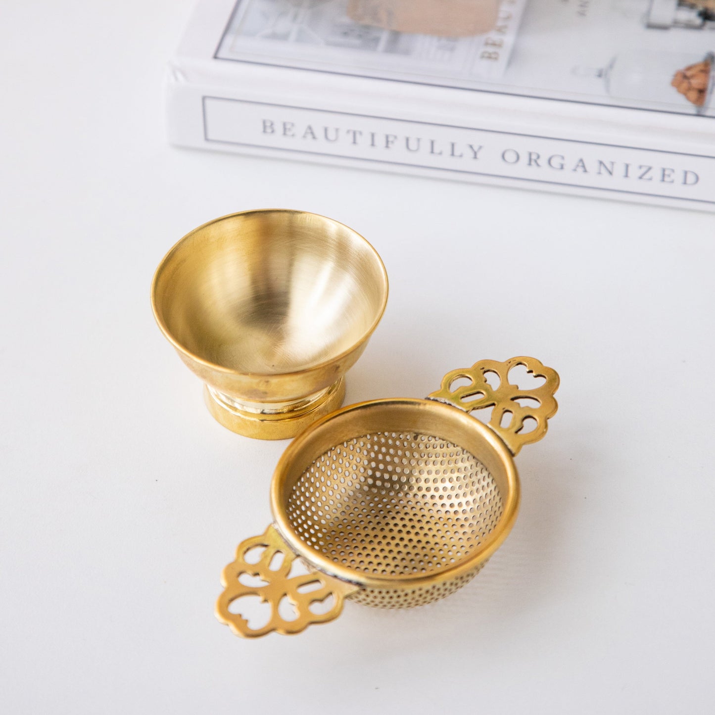 Empress Brass tea strainer ( 5 cms ) 100g
