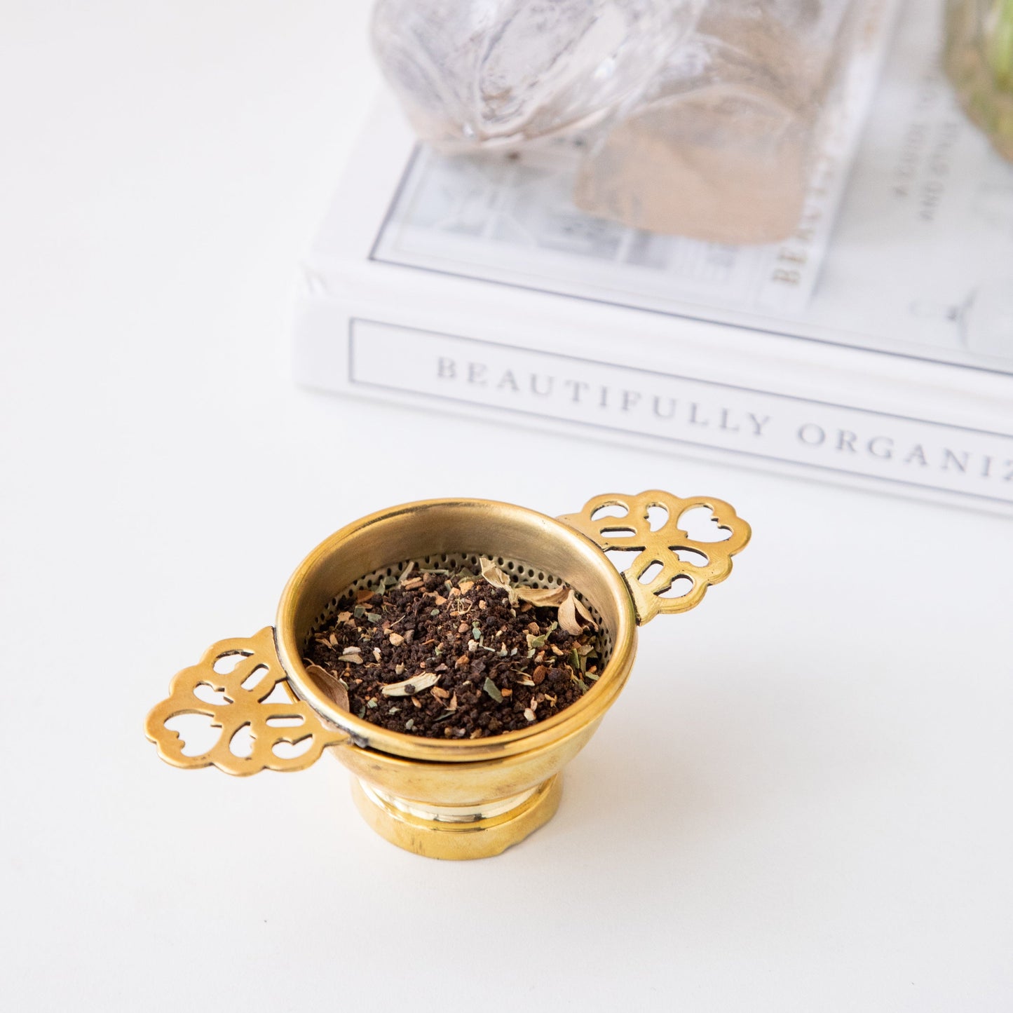 Empress Brass tea strainer ( 5 cms ) 100g