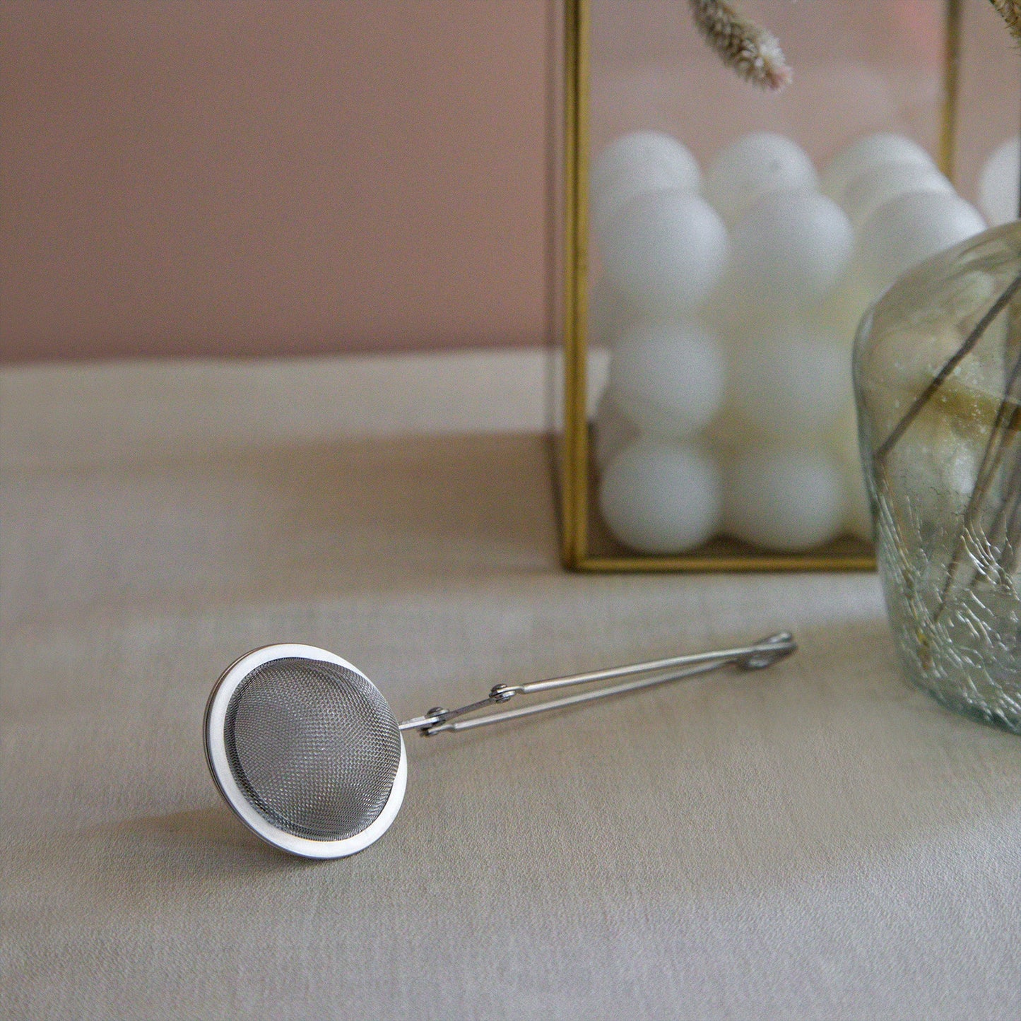 Ball Shaped Infuser with Squeeze Handle 60g