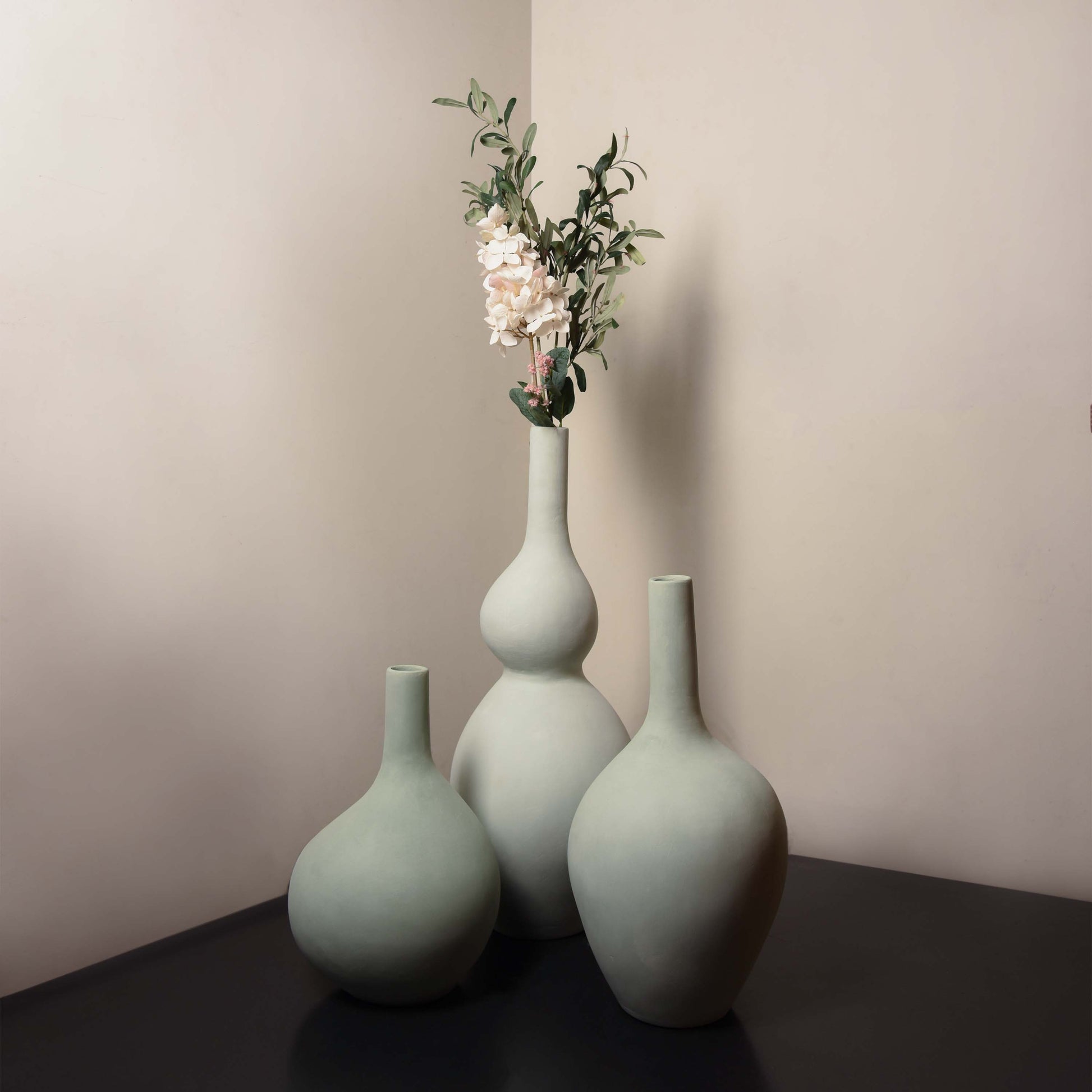 NILGAI VASE 長さ: 29、幅: 29、高さ: 73