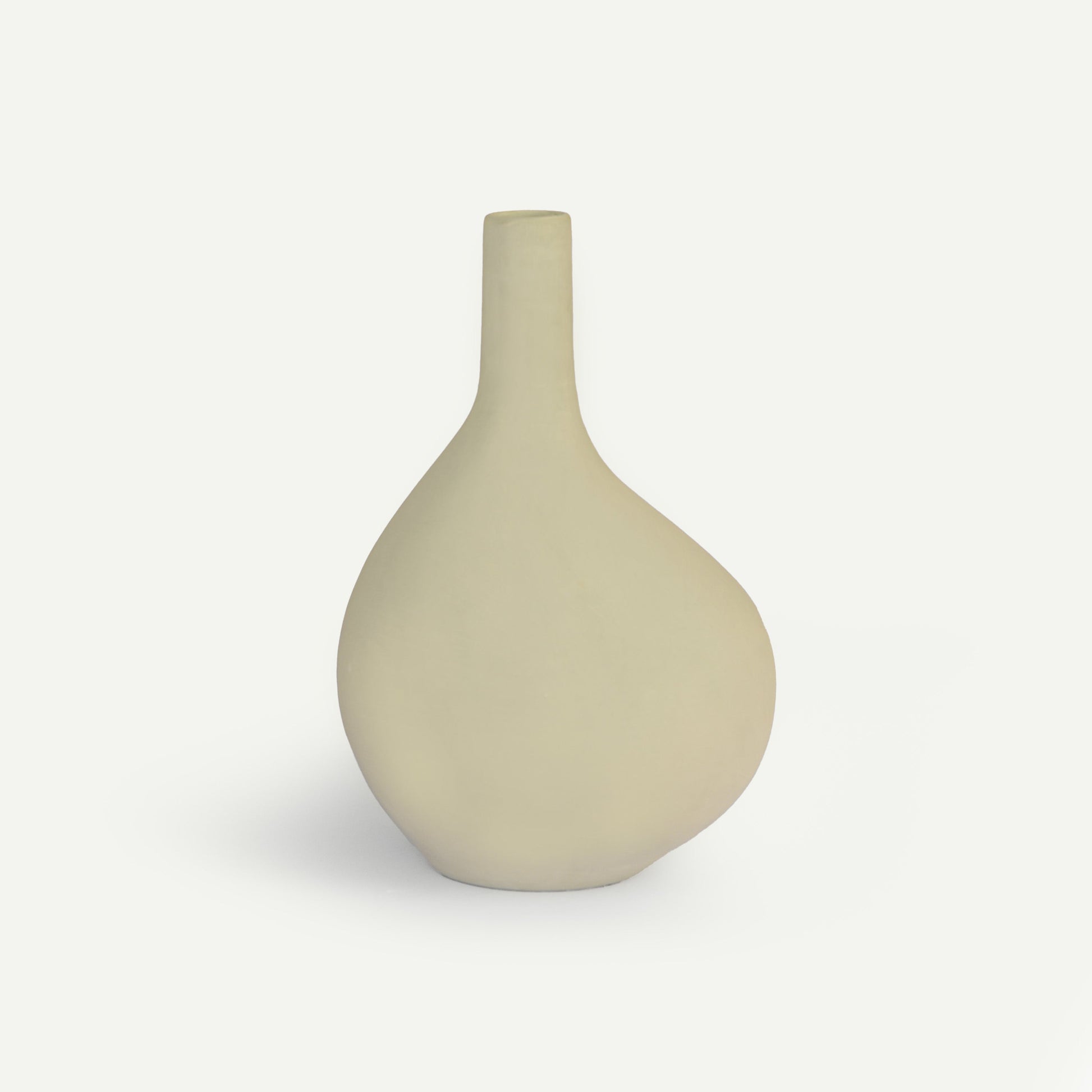 BUCK VASE 長さ: 26.7、幅: 28.4、高さ: 41.7