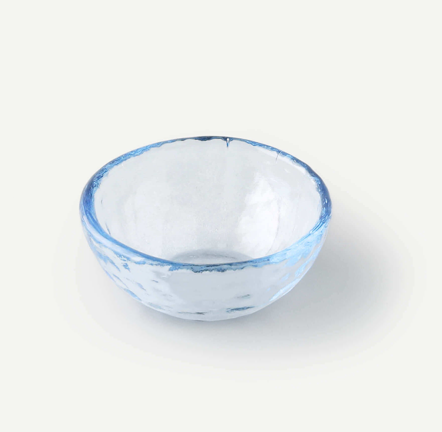 YUGEN BOWLS (SET OF 4) 6.3(長さ) x 6.3(幅) x 2.5(高さ); 直径: 6.3