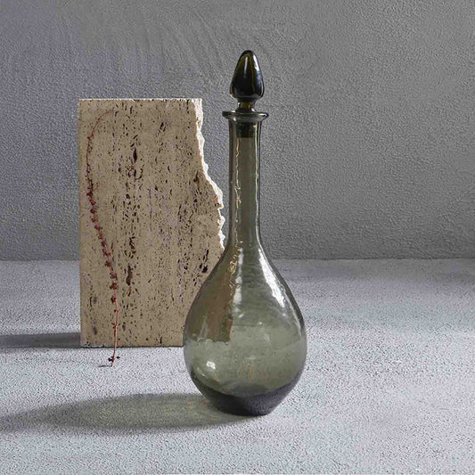 VICTORIA WINE DECANTER 12.8(L) x 12.8(B) x 36.3(H); 直径: 12.8