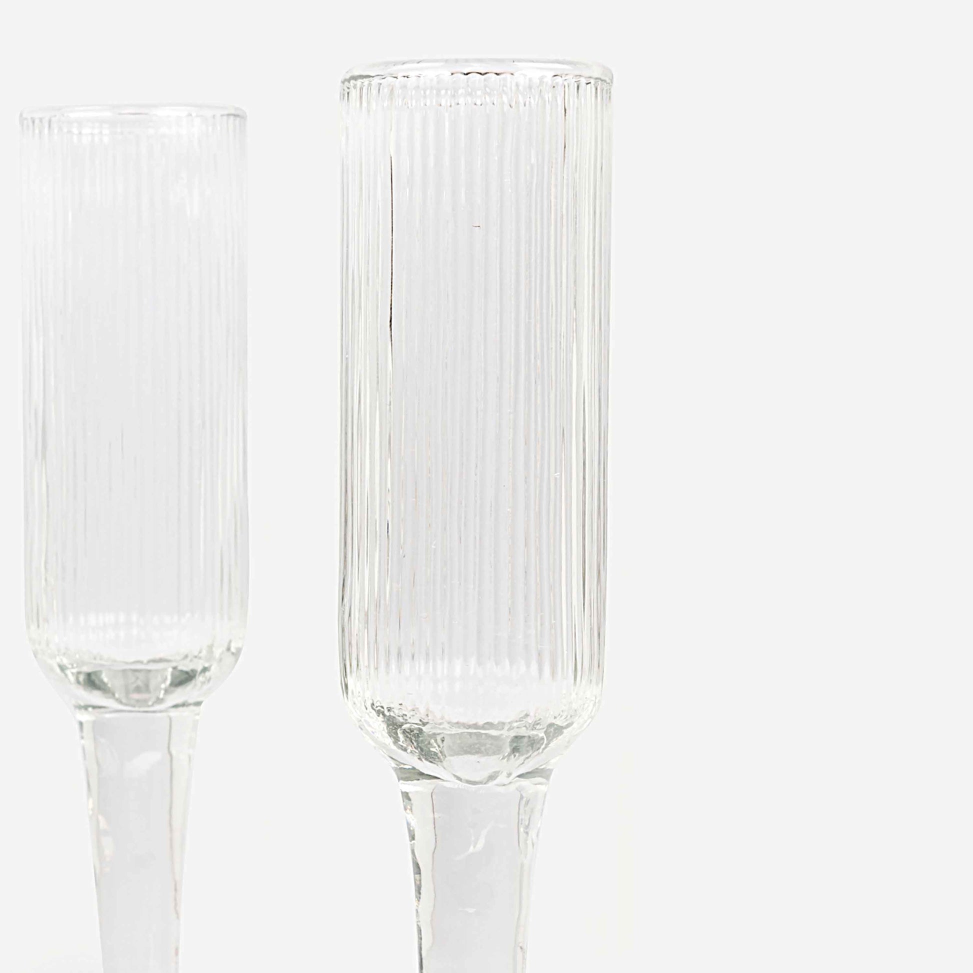 ONDULE CHAMPAGNE GLASSES (SET OF 2) 4.8(L) x 4.8(B) x 21.3(H); 直径: 4.8