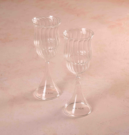 PEACOCK WINE GLASSES (SET OF 2) 8.5(長さ) x 8.5(幅) x 20.3(高さ); 直径: 8.5