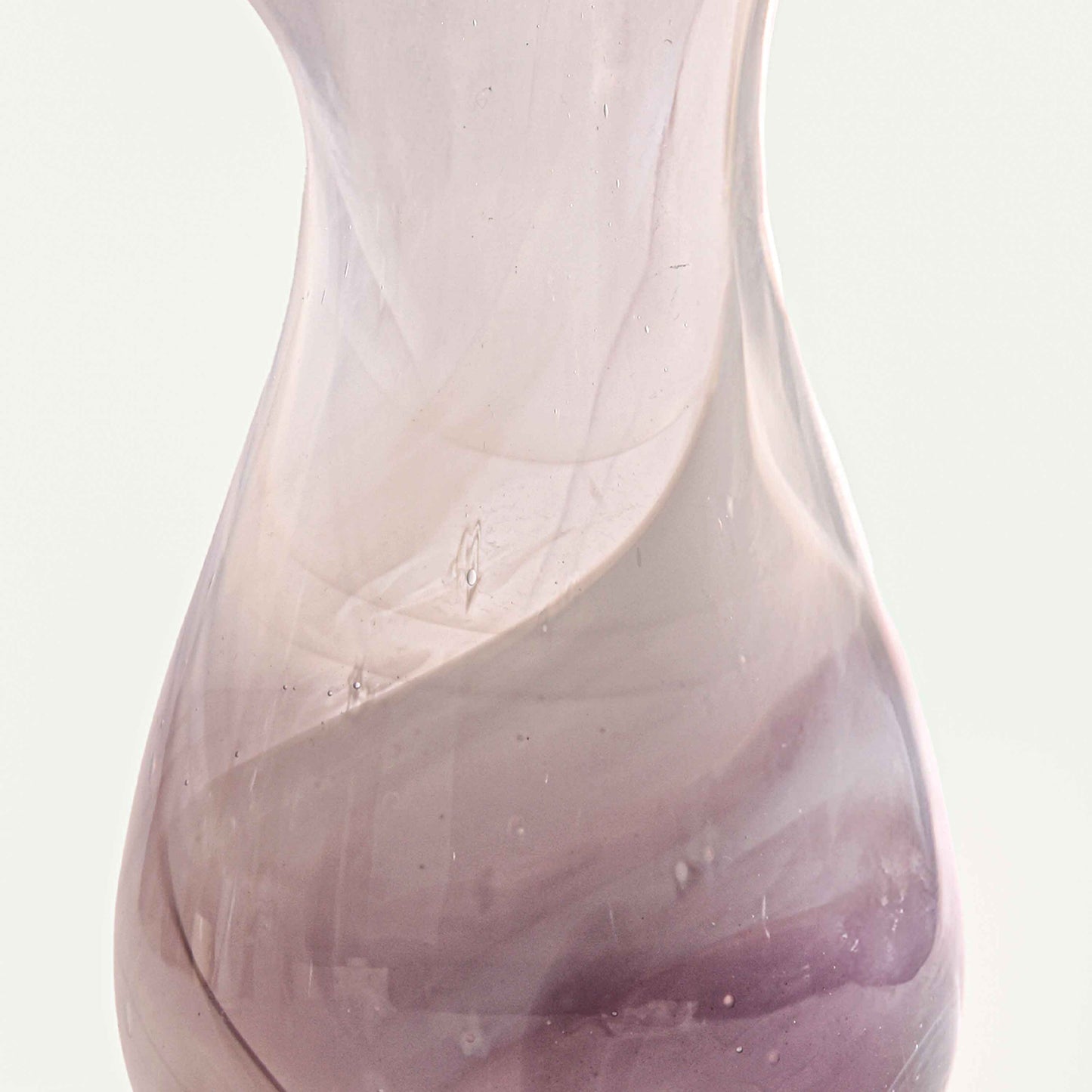 FIUME WATER PITCHER 12.8(L) x 12.8(B) x 22.1(H); 直径: 12.8