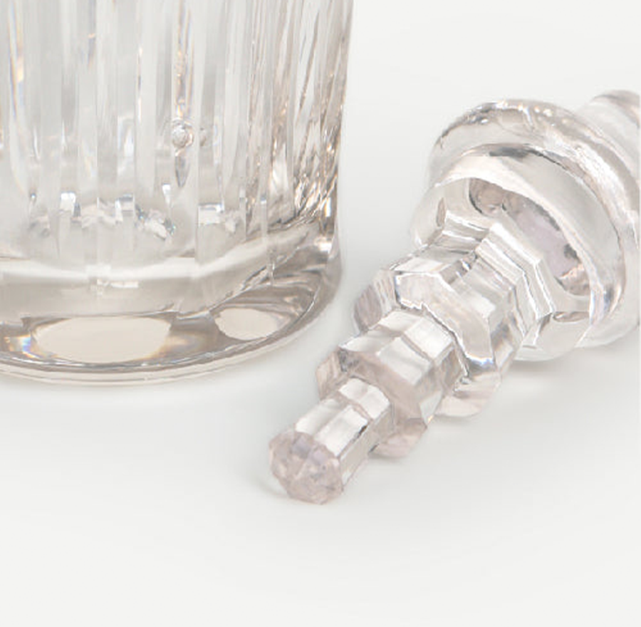 EUPHORIA DECANTER 13.3(長さ) x 13.3(幅) x 35.4(高さ); 直径: 13.3