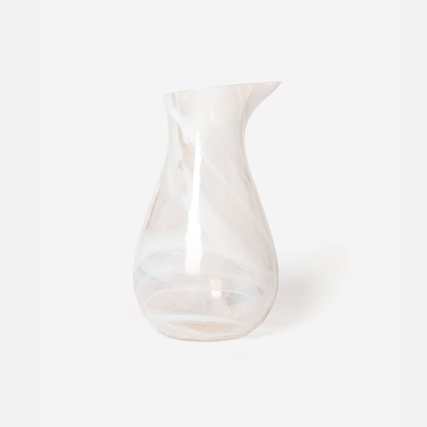 CAPRICA PITCHER 12.8(L) x 12.8(B) x 22.1(H); 直径: 12.8