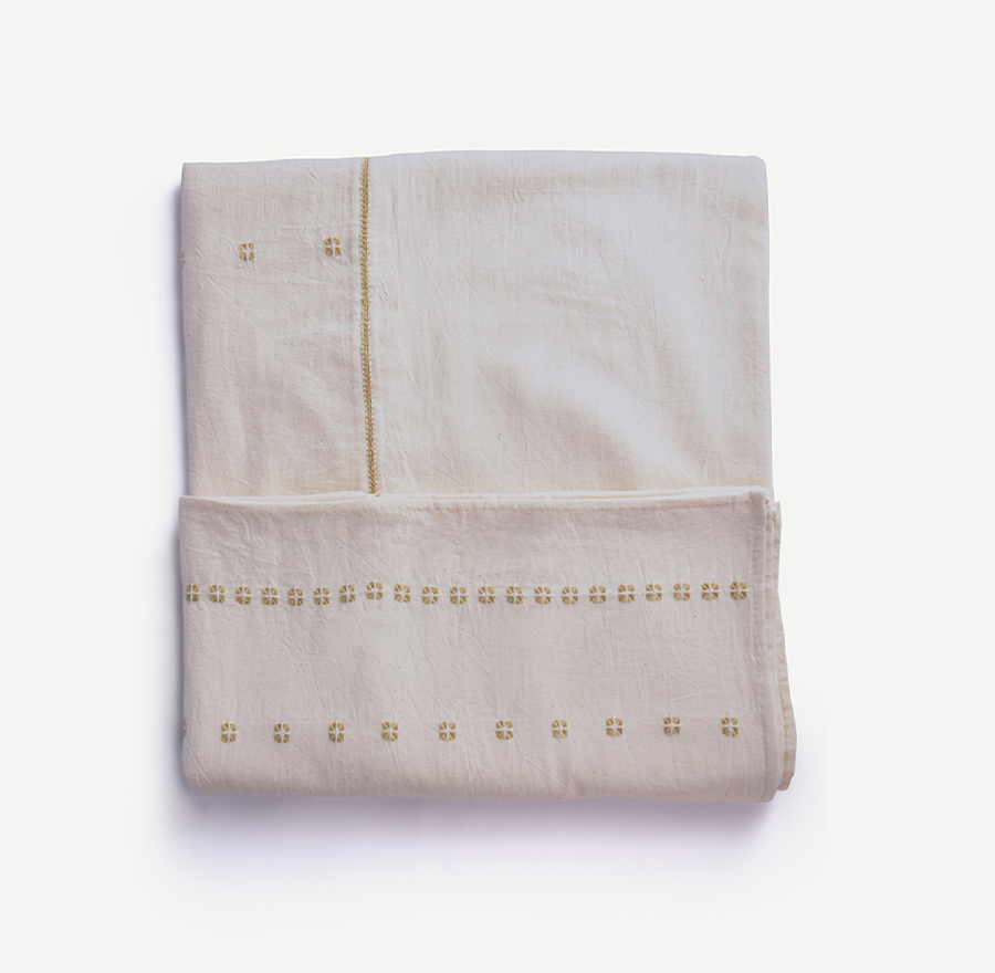 REGALIA IVORY LIGHT TABLE CLOTH 282(L) x 186(B)