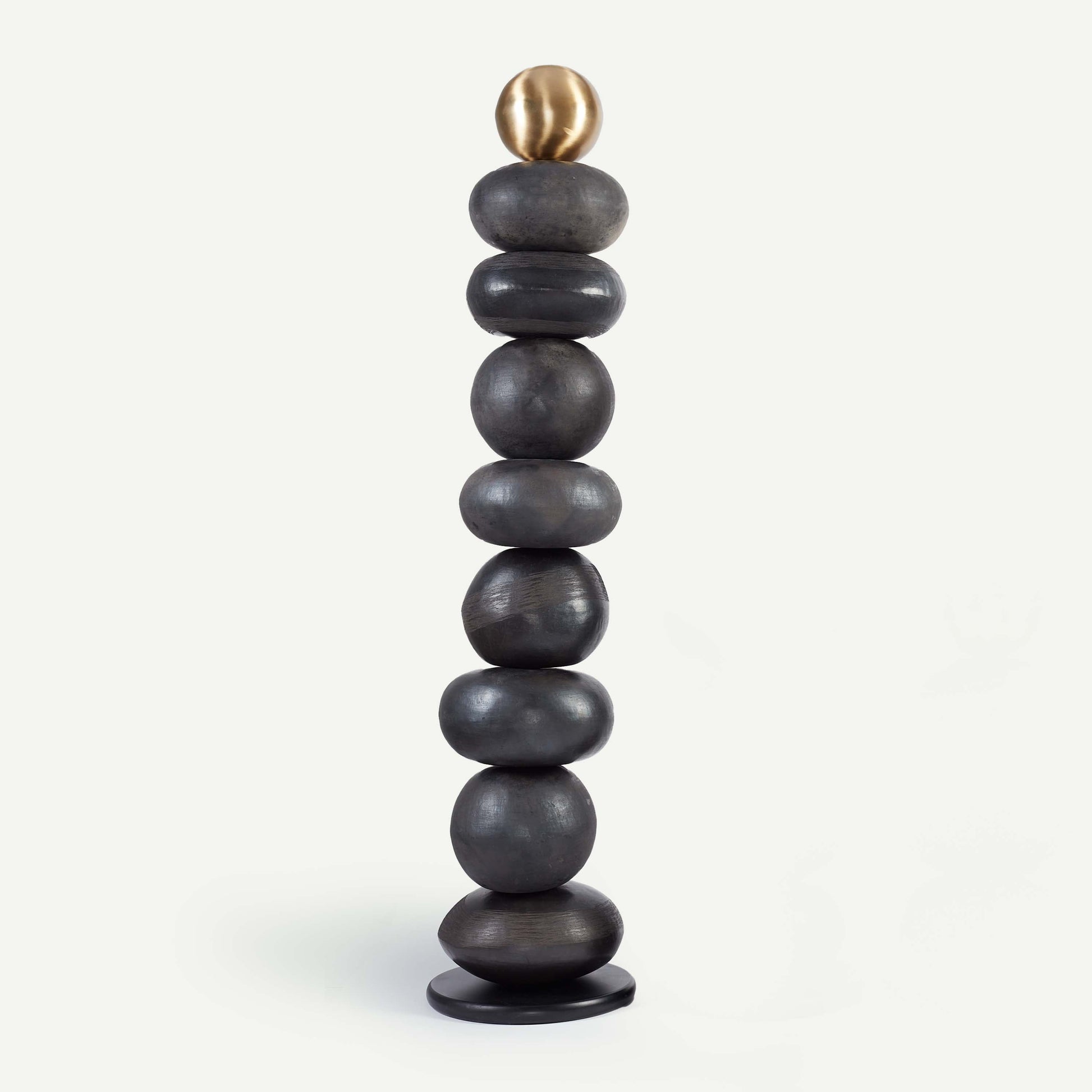 THE LONGPI TOTEM 30.5(長さ) x 30.5(幅) x 136.9(高さ)