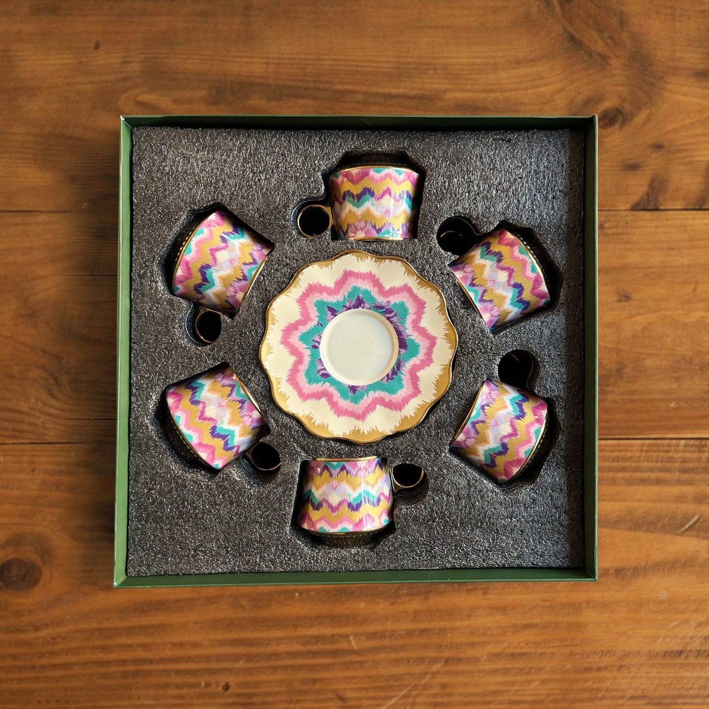 Majestic Ikat Waves Tea Set (6 Cups & Saucers) – 200 ml 200ml