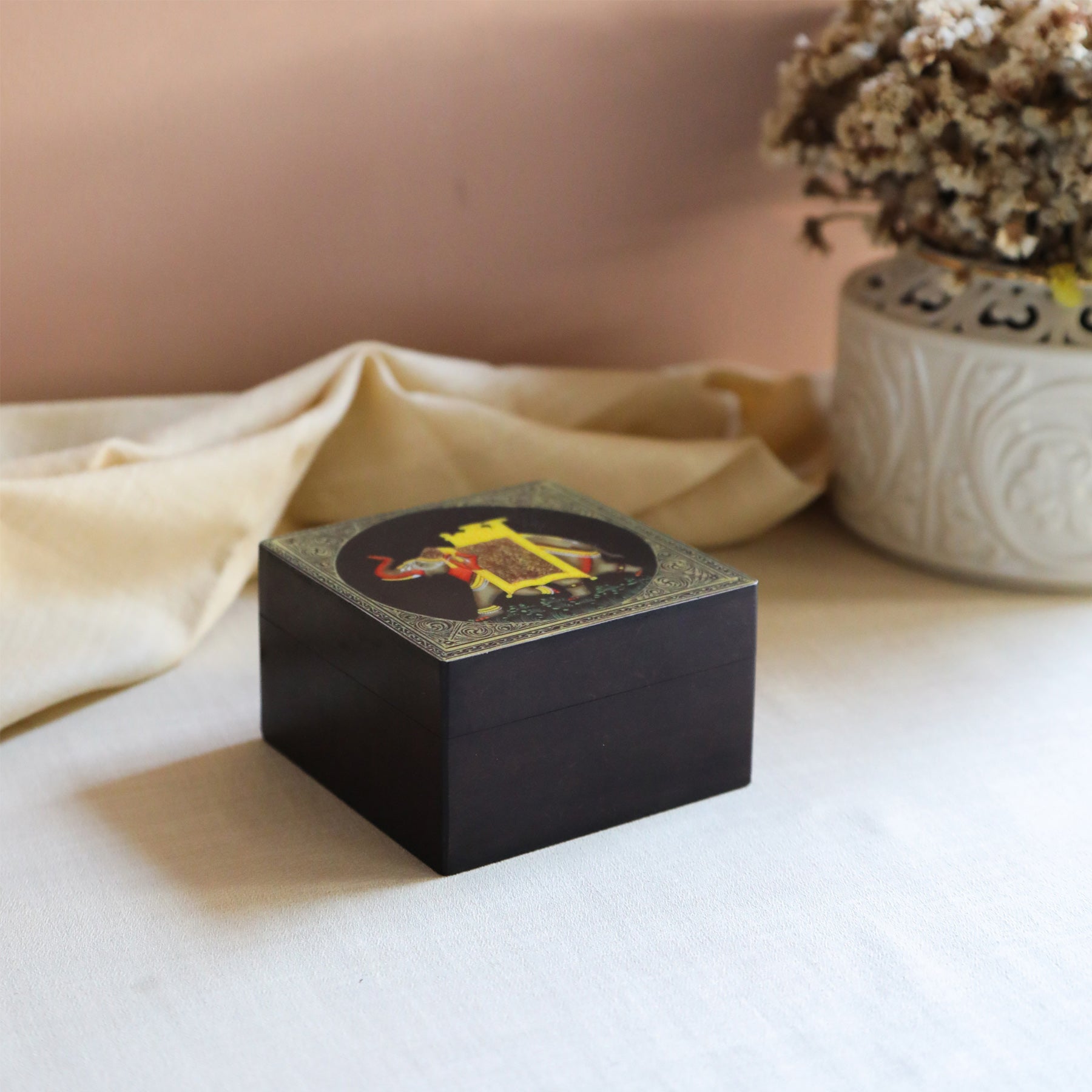 Darjeeling Oolong Tea in Handcrafted Wooden Box 310g