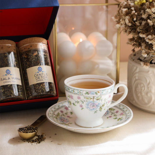 Tea Time Treasure-Spiced Up Infusions (4 Assorted Loose Leaf Black & Green Teas) 950g