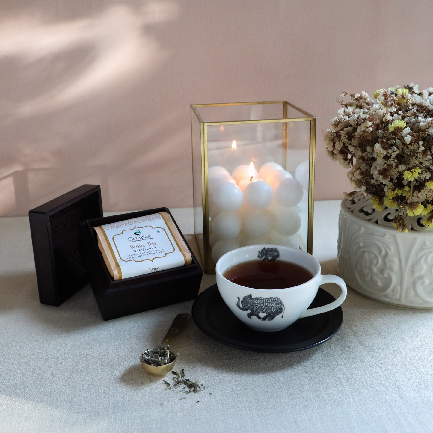 Darjeeling White Tea in Handcrafted Wooden Box 315g