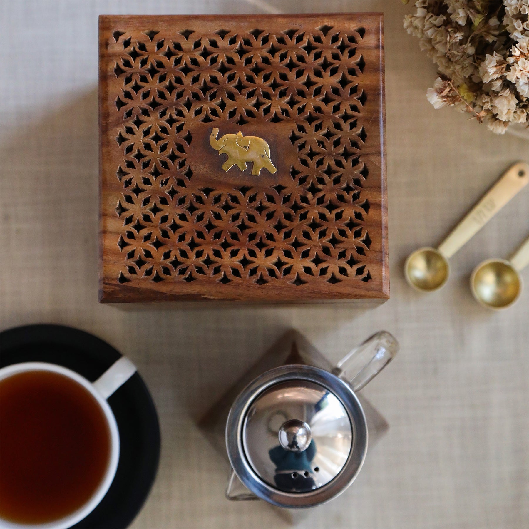 Pyramid Shape Borosilicate Glass Teapot in Sheesham Wood Box 500ml