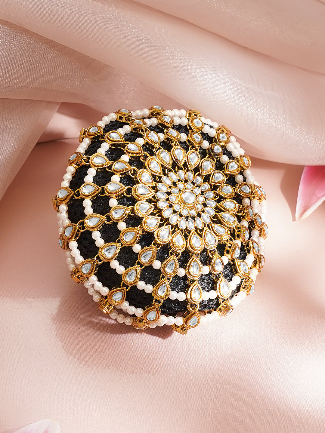 【Rubans】 Gold-Plated White Kundan & Pearl Beaded Hair Bun Cover｜ゴールドメッキ ホワイトクンダン＆パールビーズ ヘアバンカバー（お団子飾り）