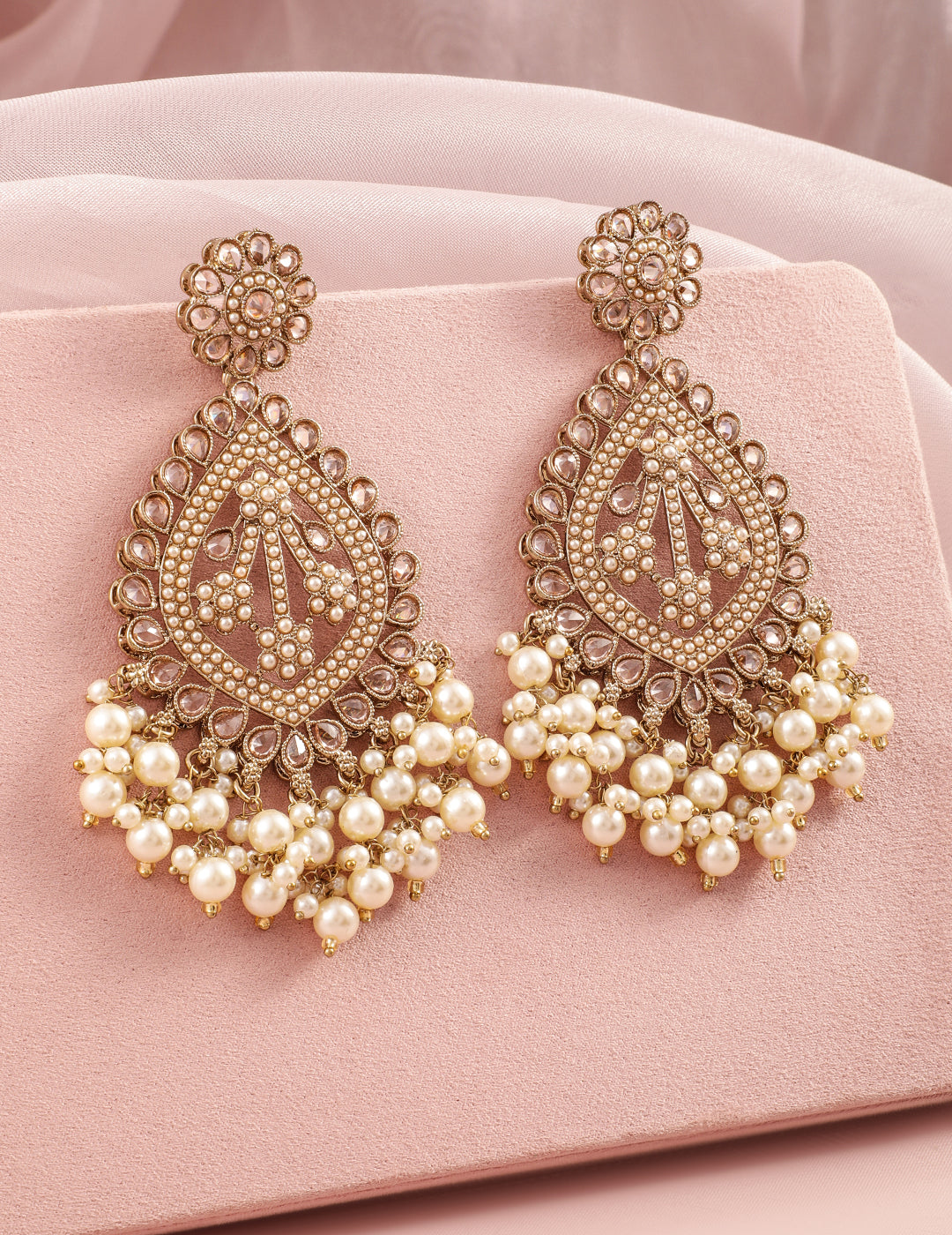 Cream Accents Pearl Chandbali フリーサイズ