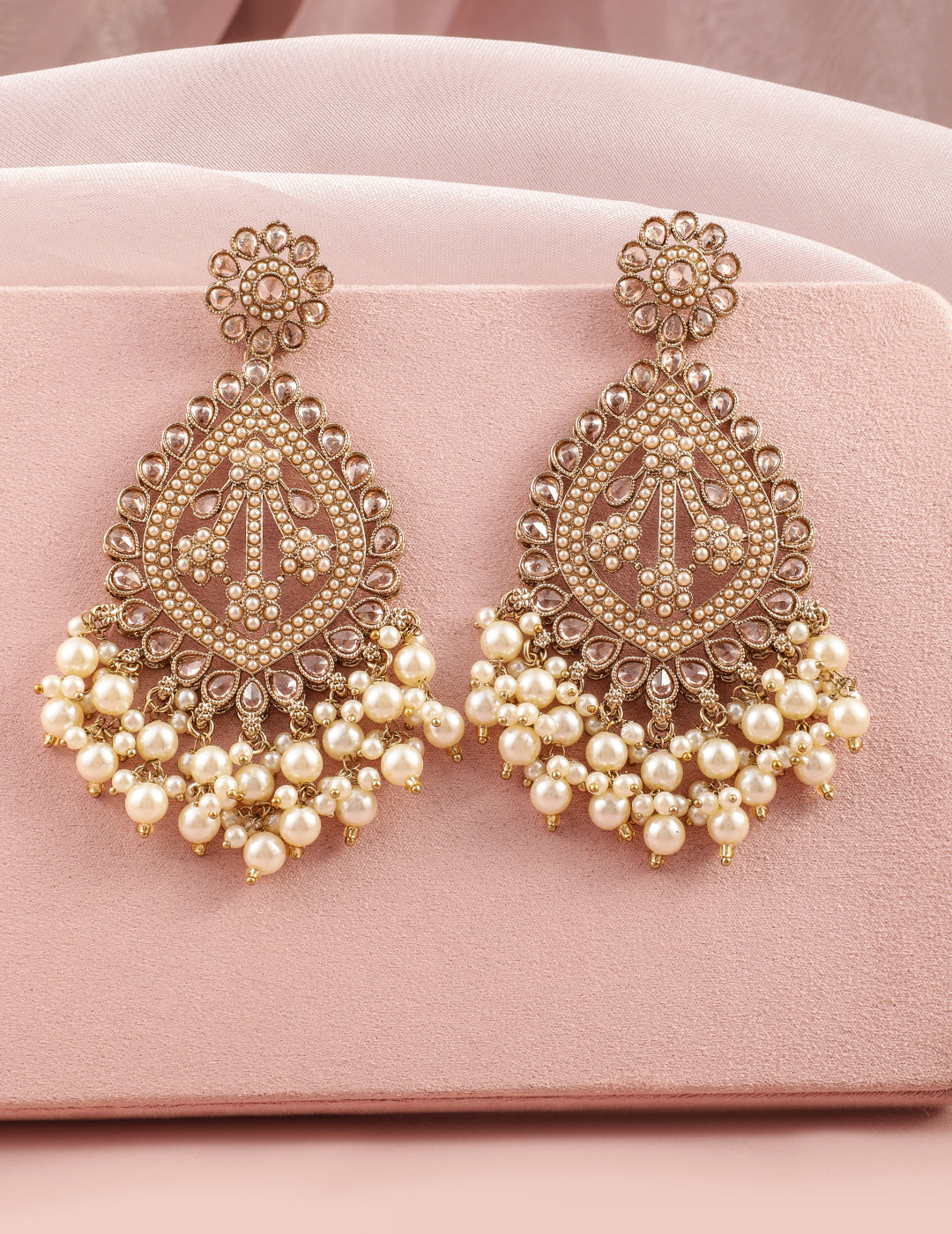Cream Accents Pearl Chandbali フリーサイズ
