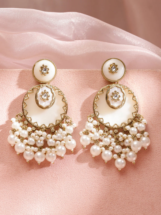 Pure Glow White Dangler Earrings フリーサイズ