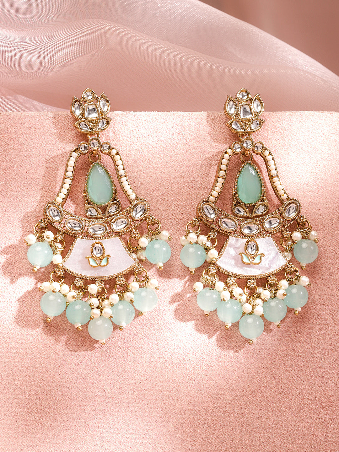 Mint Glow Dangler Earrings フリーサイズ