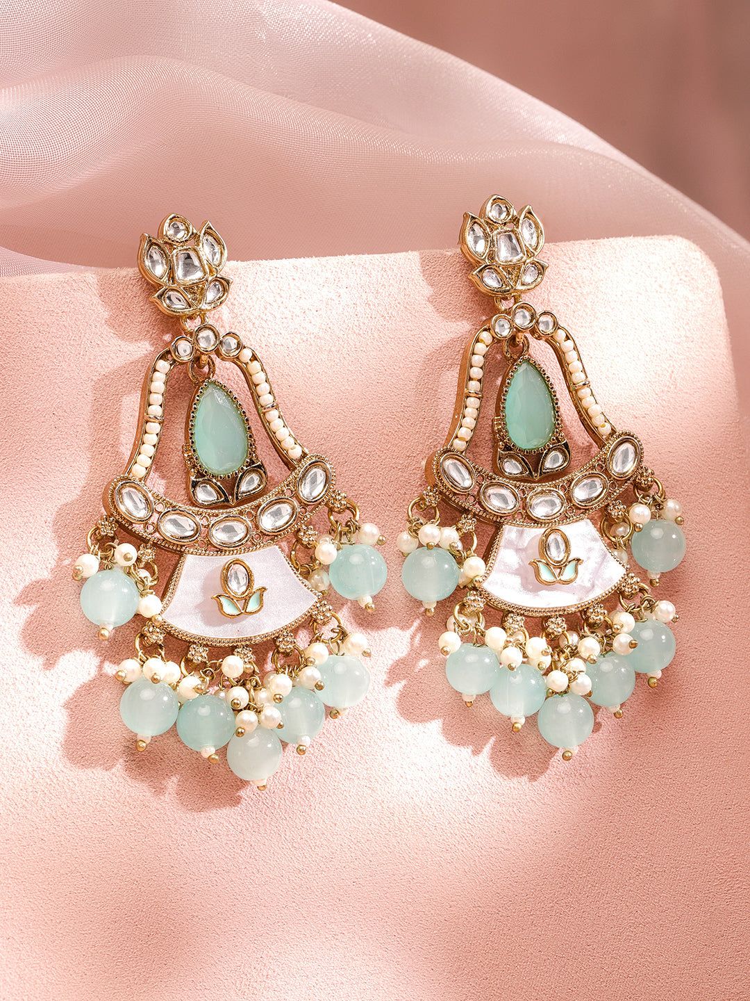 Mint Glow Dangler Earrings フリーサイズ