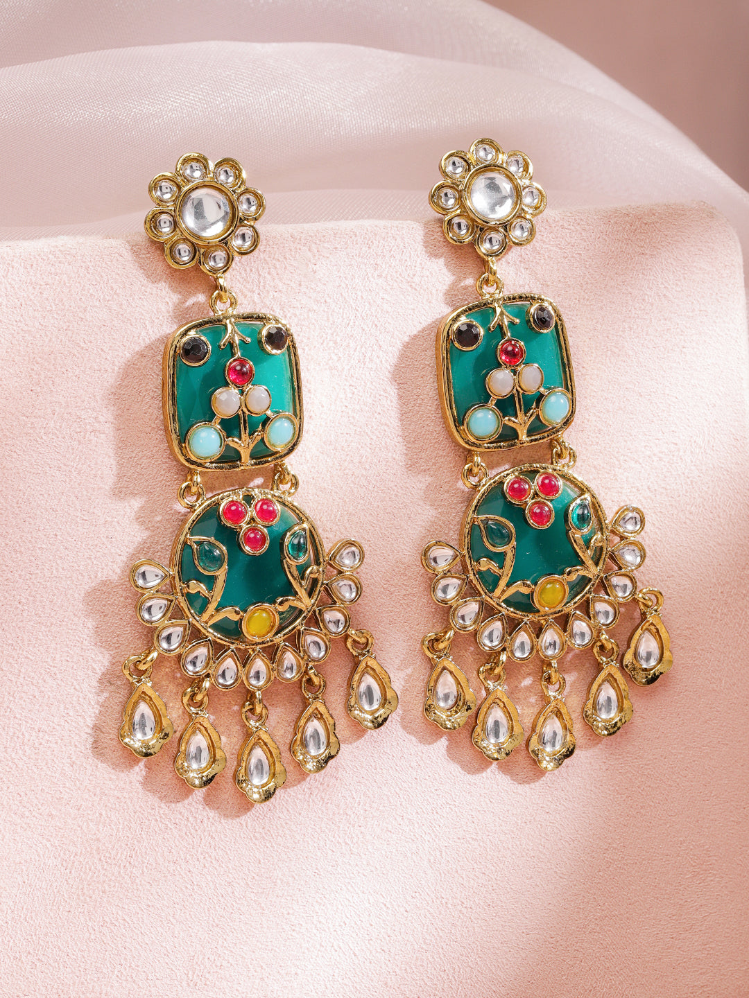 Vivid Gleam Kundan Danglers フリーサイズ
