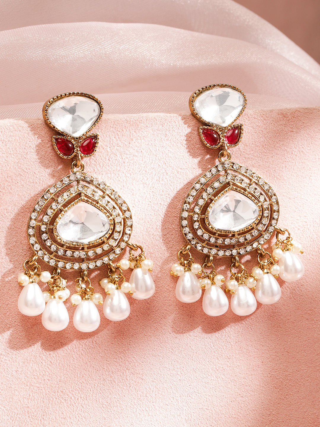 White Studded Kundan Dangler Earrings フリーサイズ
