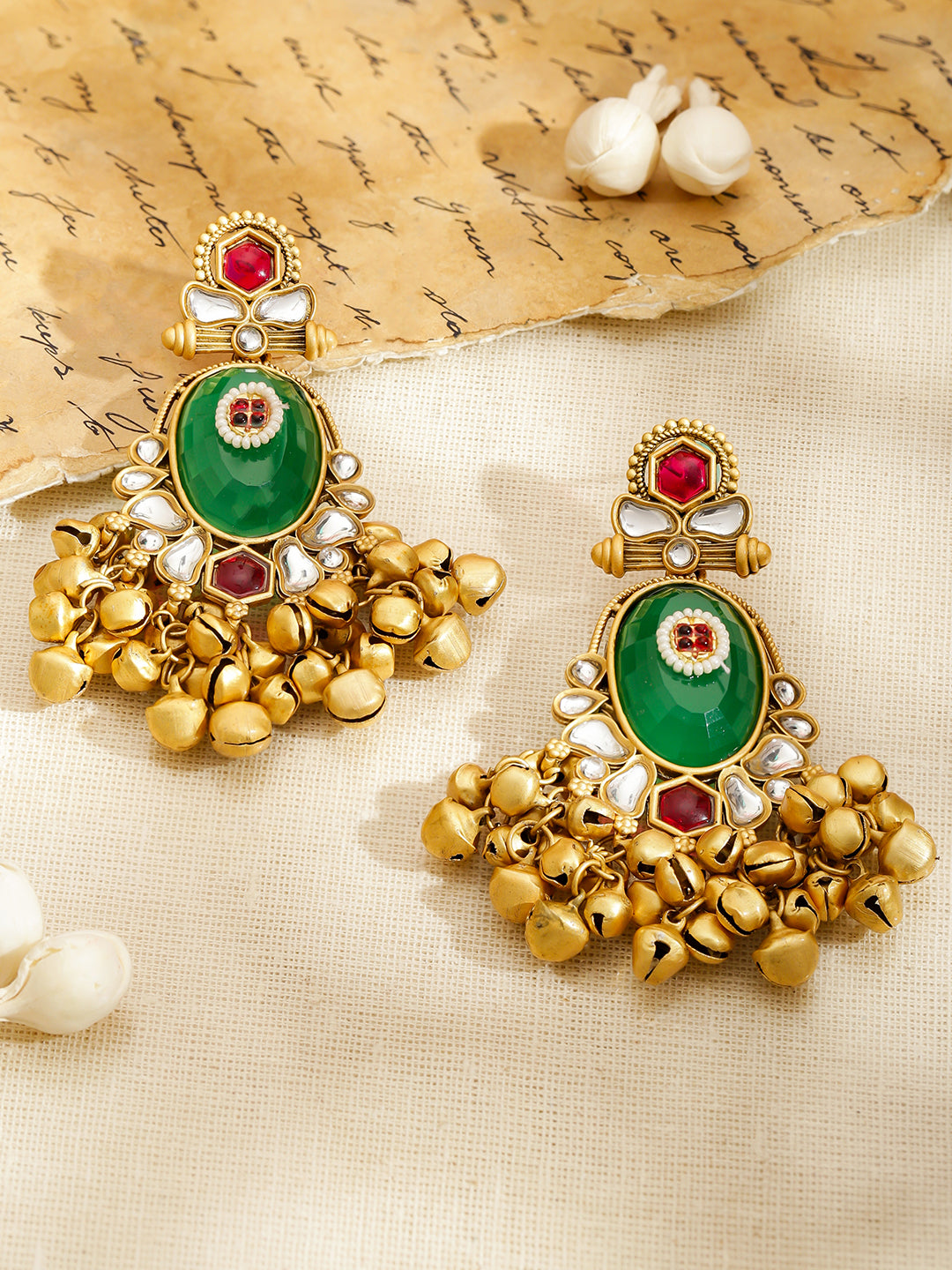 green Studded gold beaded Kashmiri dangle earrings フリーサイズ