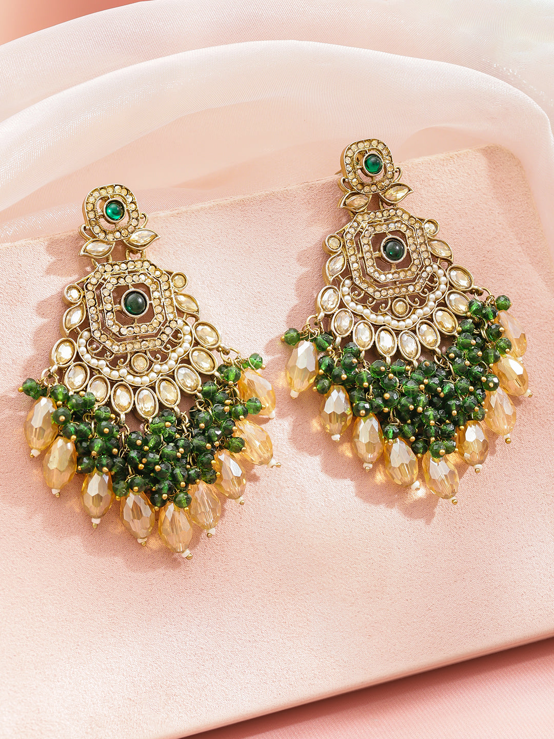 Royal Green Glow Danglers フリーサイズ