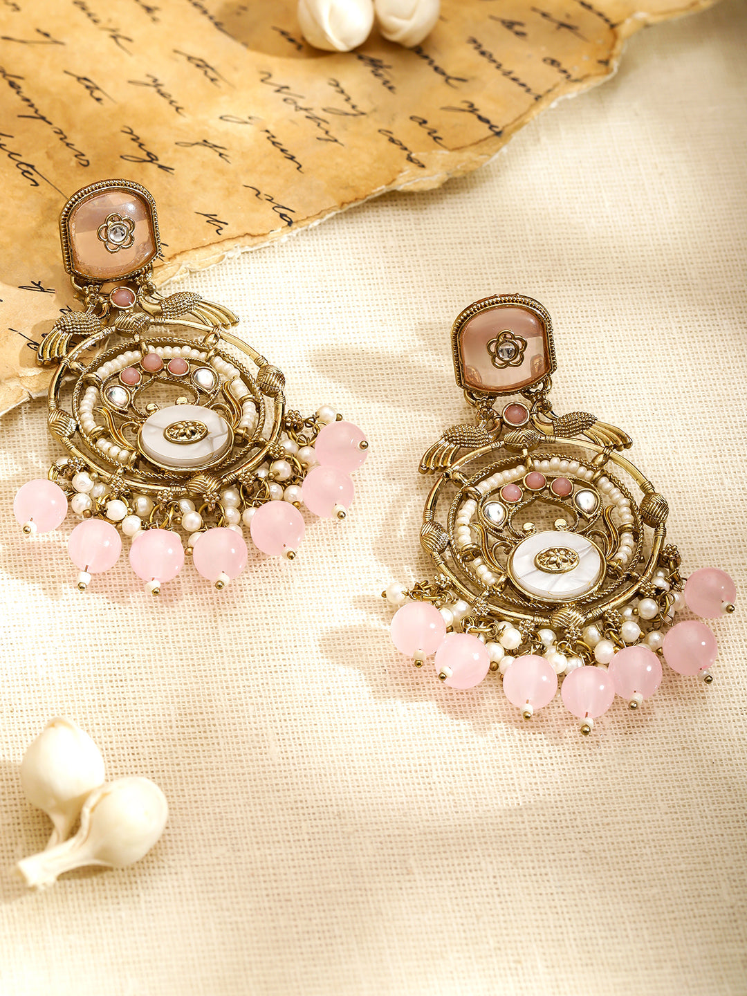 Delicate Pink Pearl Danglers フリーサイズ