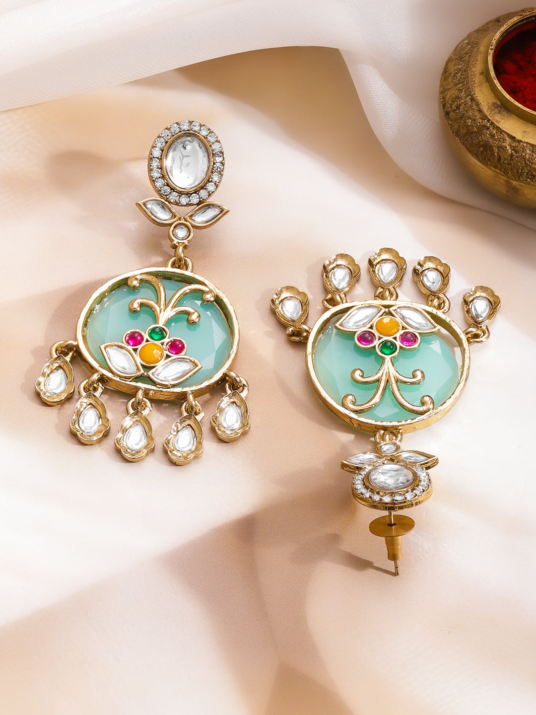 White Studded Blue Dangler Earrings フリーサイズ