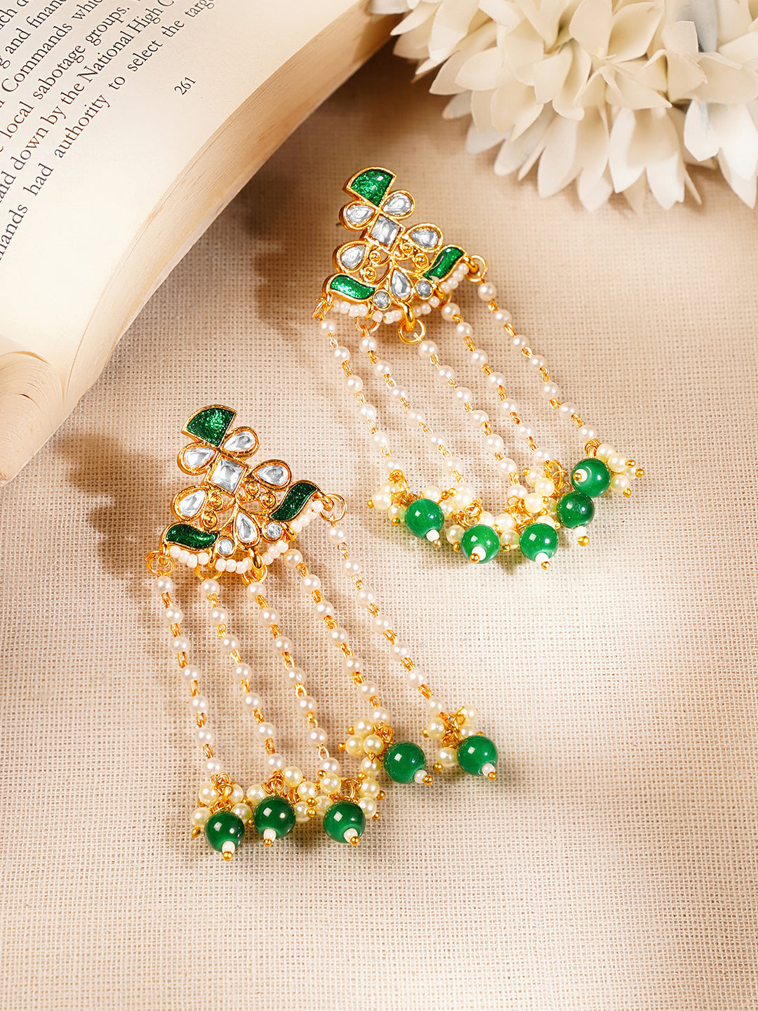 【Rubans】 Gold Plated Pearl & Green Beaded Kundan Dangler Earrings｜ゴールドメッキ パール＆グリーンビーズ クンダン ダングラー イヤリング