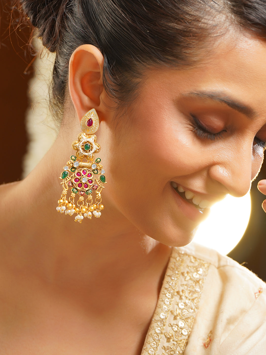 【Rubans】Gold Plated Heritage Ivory Meenakari Ruby Emerald Pearl Cluster Earrings｜ゴールドメッキ ヘリテージ アイボリー ミーナカリ ルビー エメラルド パール クラスターピアス