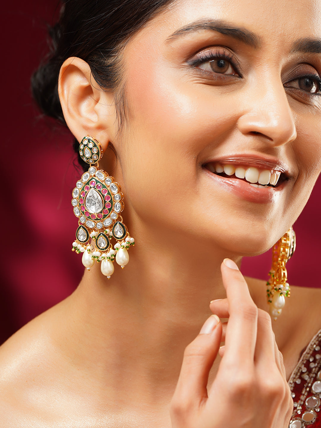 【Rubans】Gold Plated Royal Green Enamel Kundan Pearl Drop Earrings｜ゴールドメッキ ロイヤルグリーン エナメル クンダン パール ドロップピアス