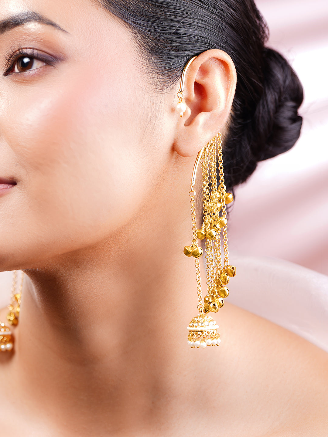 【Rubans】 Gold-Plated Layered Chain Pearl Jhumka Ear Cuff Earrings｜ゴールドメッキ レイヤードチェーン パール ジュムカ イヤカフ イヤリング