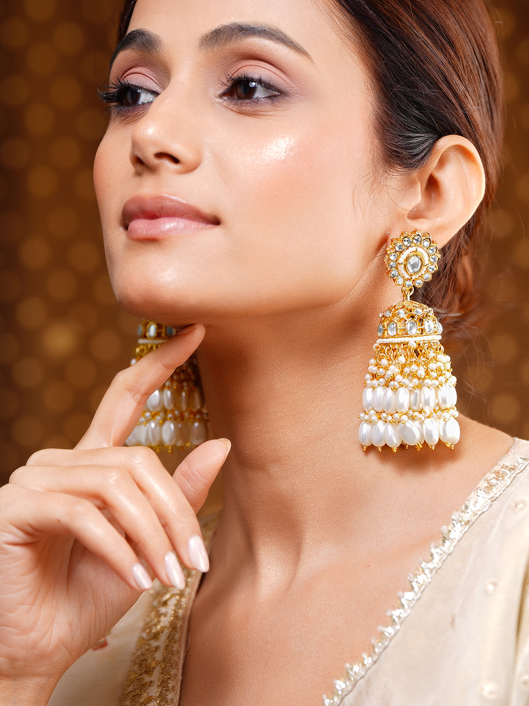 Refined Ivory Tone Jhumka フリーサイズ