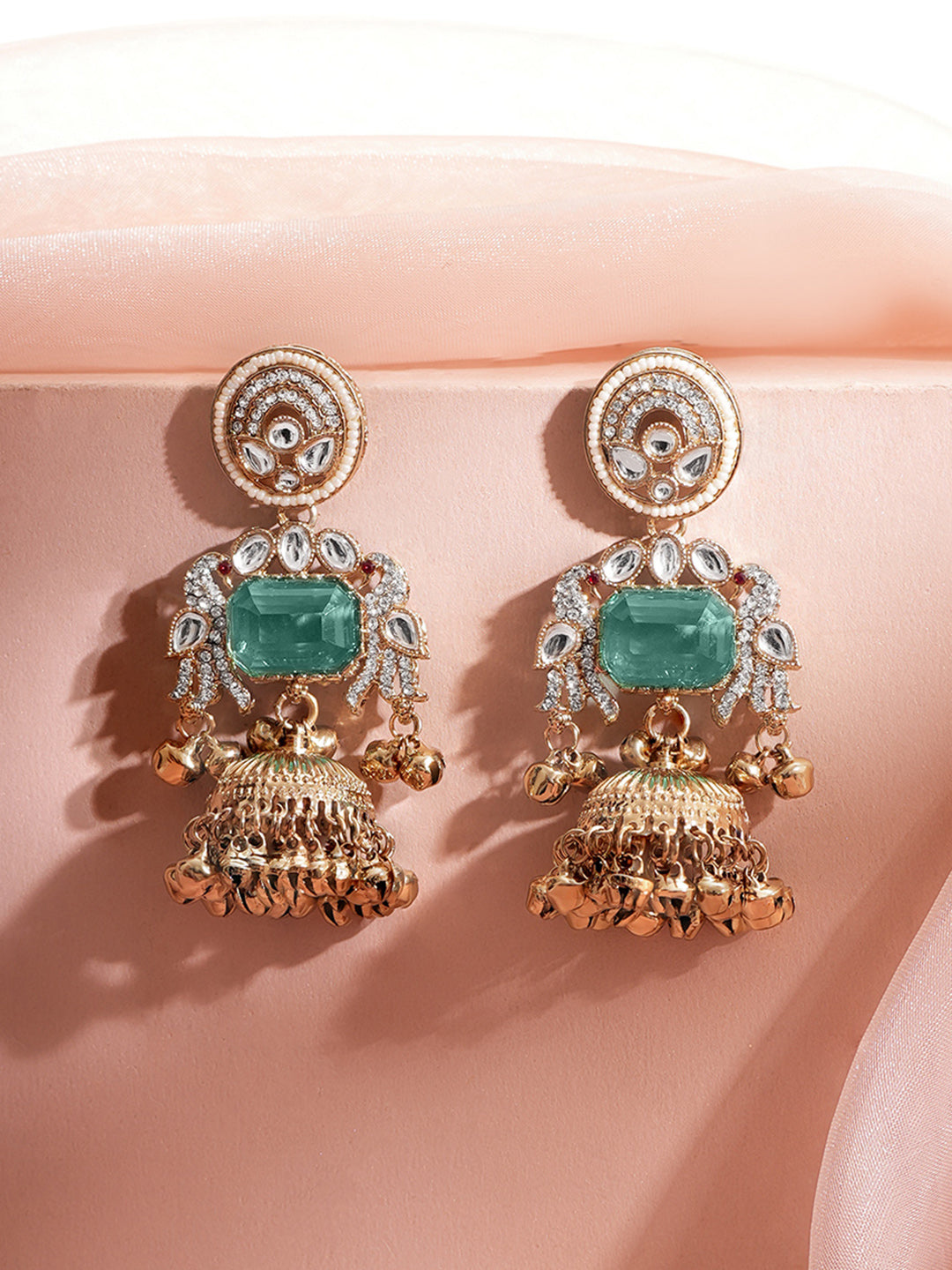 【Rubans】Gold Plated Emerald Whisper Kundan Pearl Chandbalis Earrings｜ゴールドメッキ エメラルドウィスパー クンダン パール シャンドバリピアス