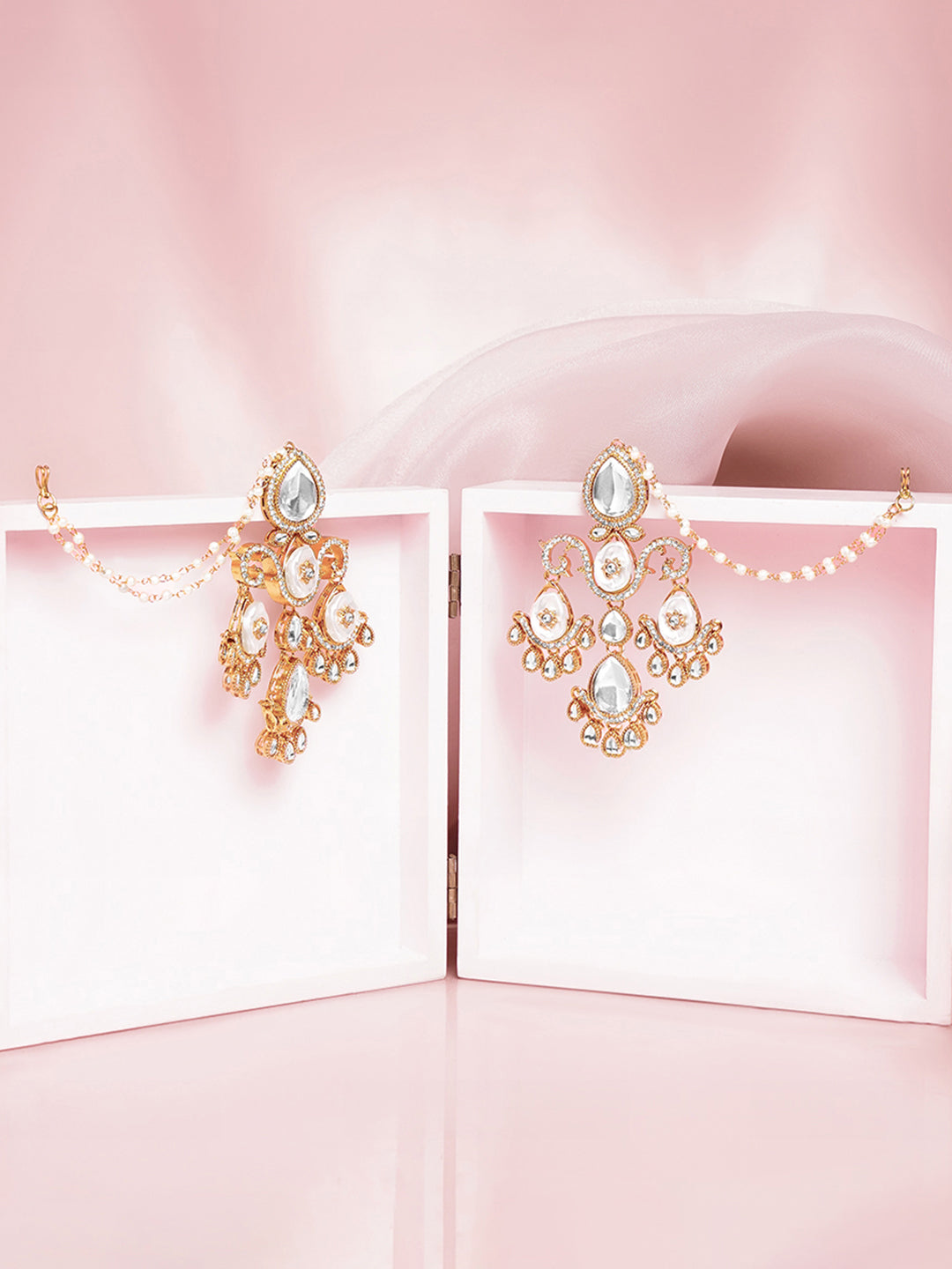 【Rubans】Gold Plated Glow Kundan Pearl Sahara Statement Earrings｜ゴールドメッキ グロウ クンダン パール サハラ ステートメントピアス