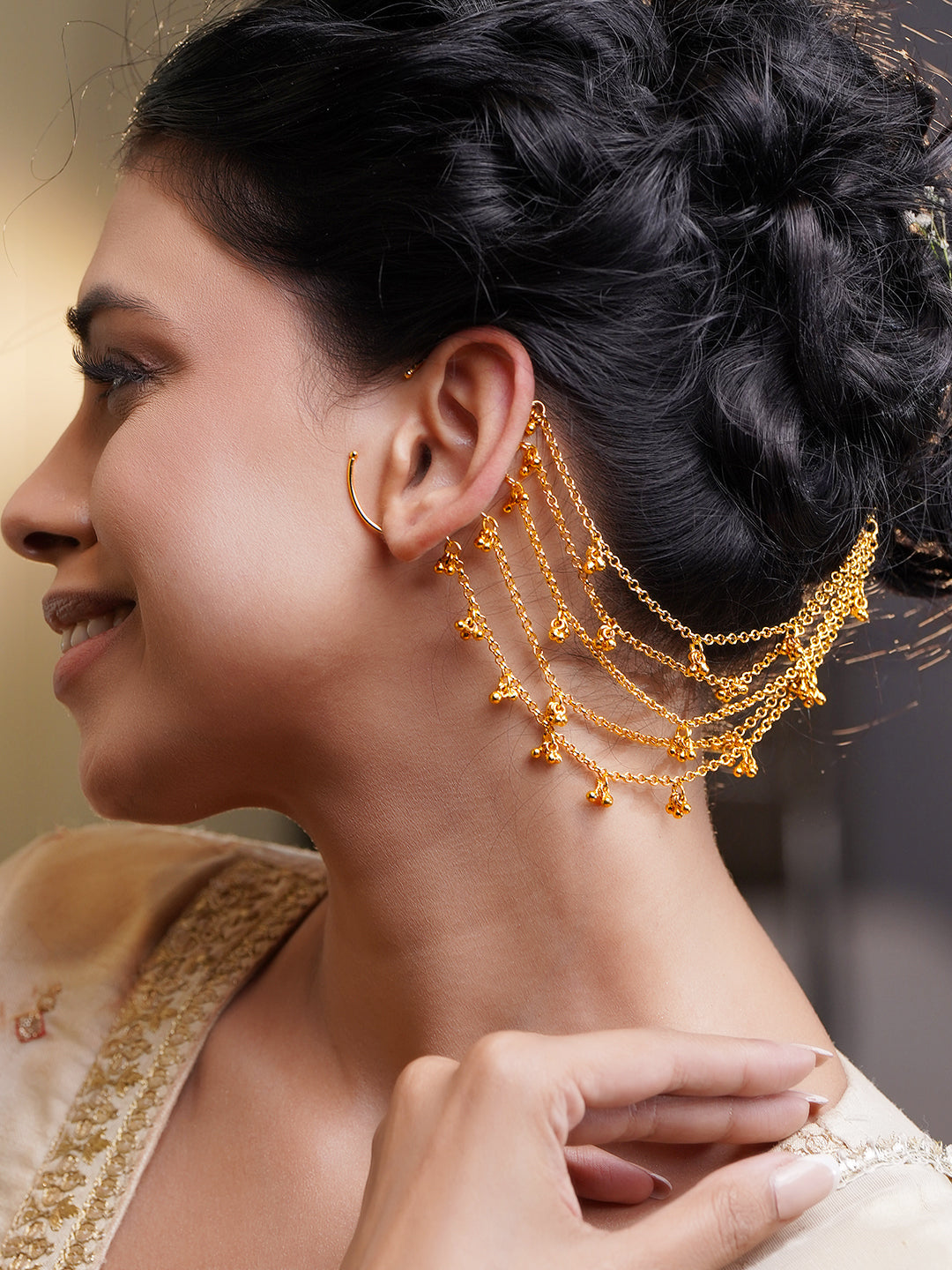 Golden Ghungroo Kaan Chain Earrings フリーサイズ