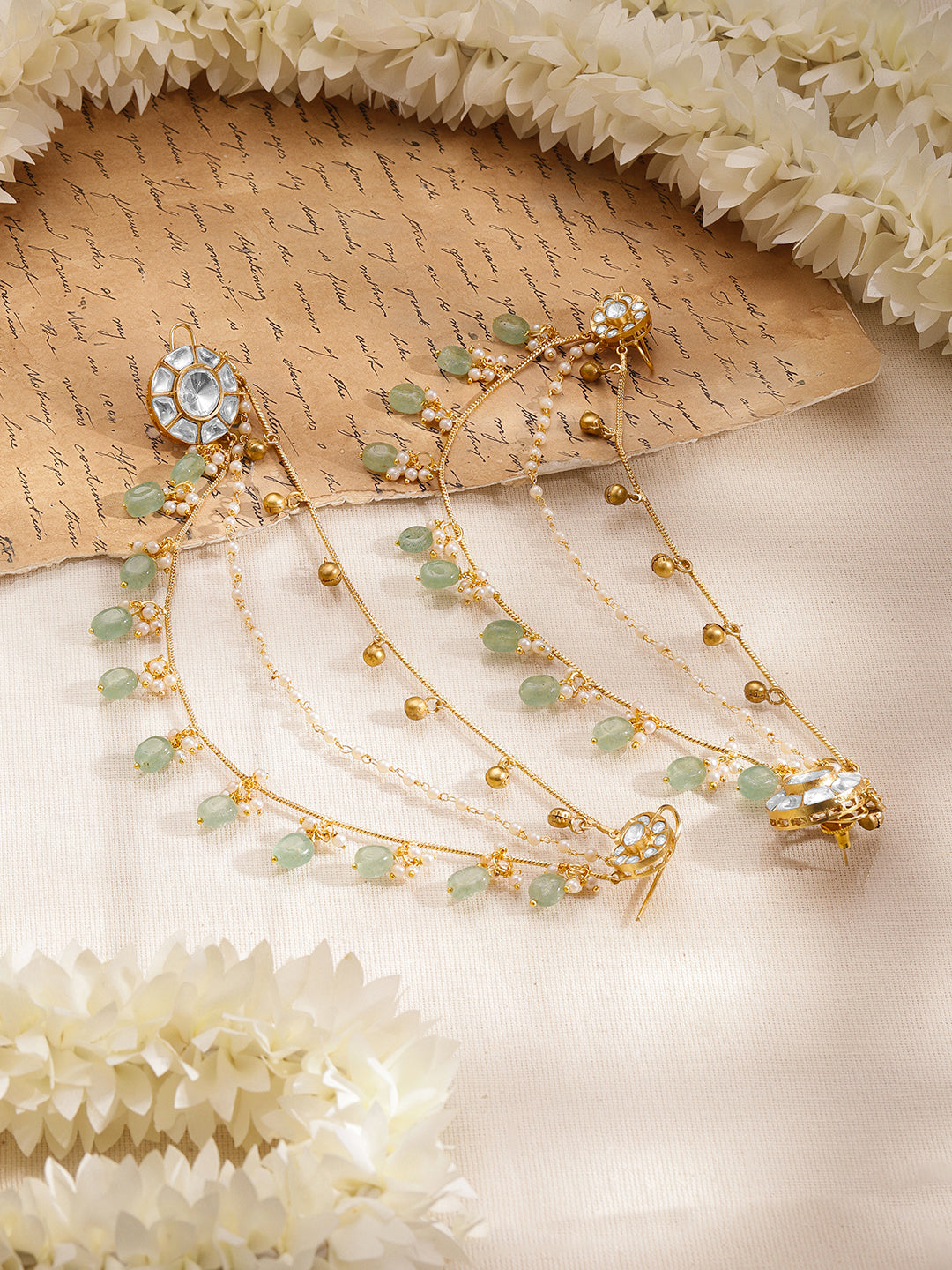 【Rubans】 Gold-Plated White & Mint Kundan Beaded Ear Kaan Chain Earrings｜ゴールドメッキ ホワイト＆ミント クンダン ビーズ カーンチェーン イヤリング