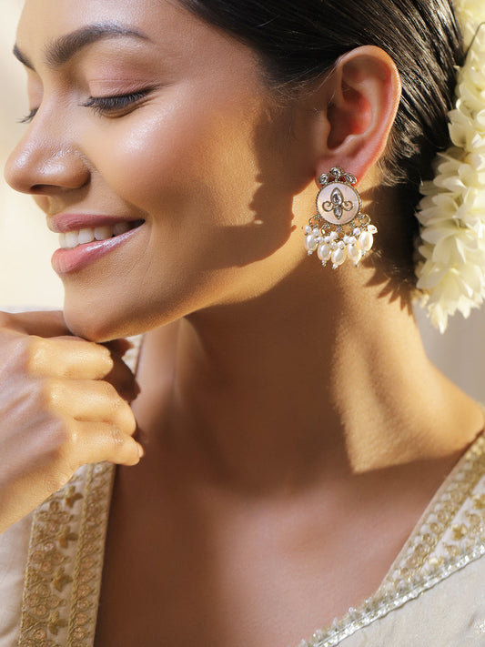 Moonlit Pearls & Kundan Danglers フリーサイズ