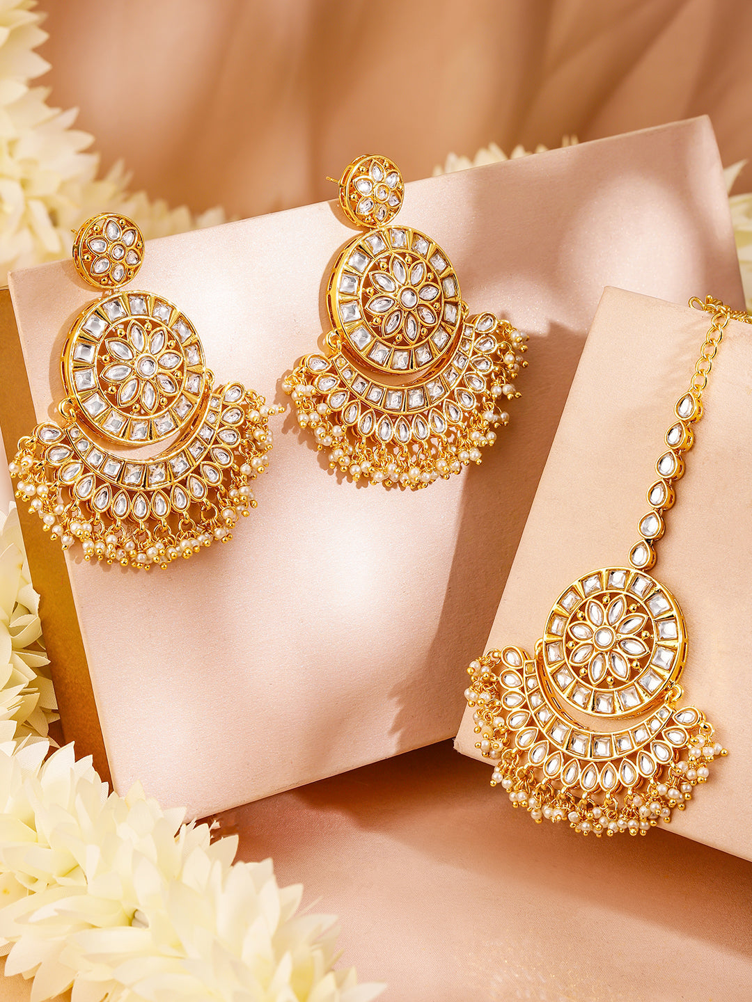 Moonlit Glow Kundan Maangtikka Set Gold